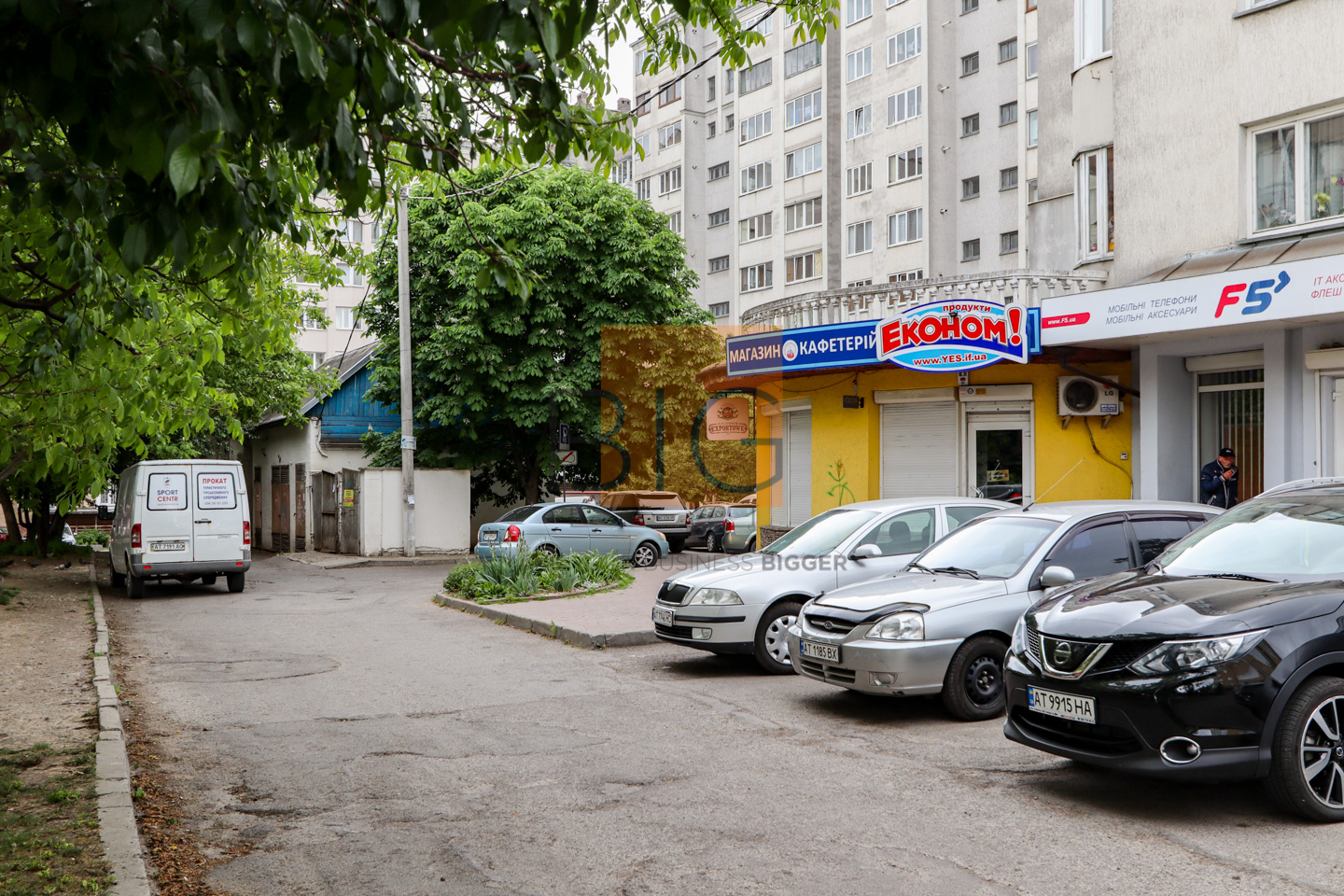 Приміщення під магазин, салон у центрі за вул. Красівського