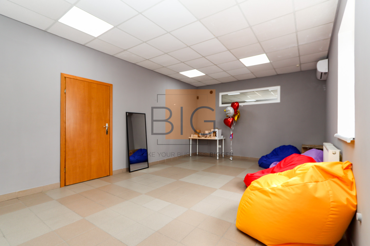 Приміщення з ремонтом та і/о 120 м2 в центрі за вул. Новгородська