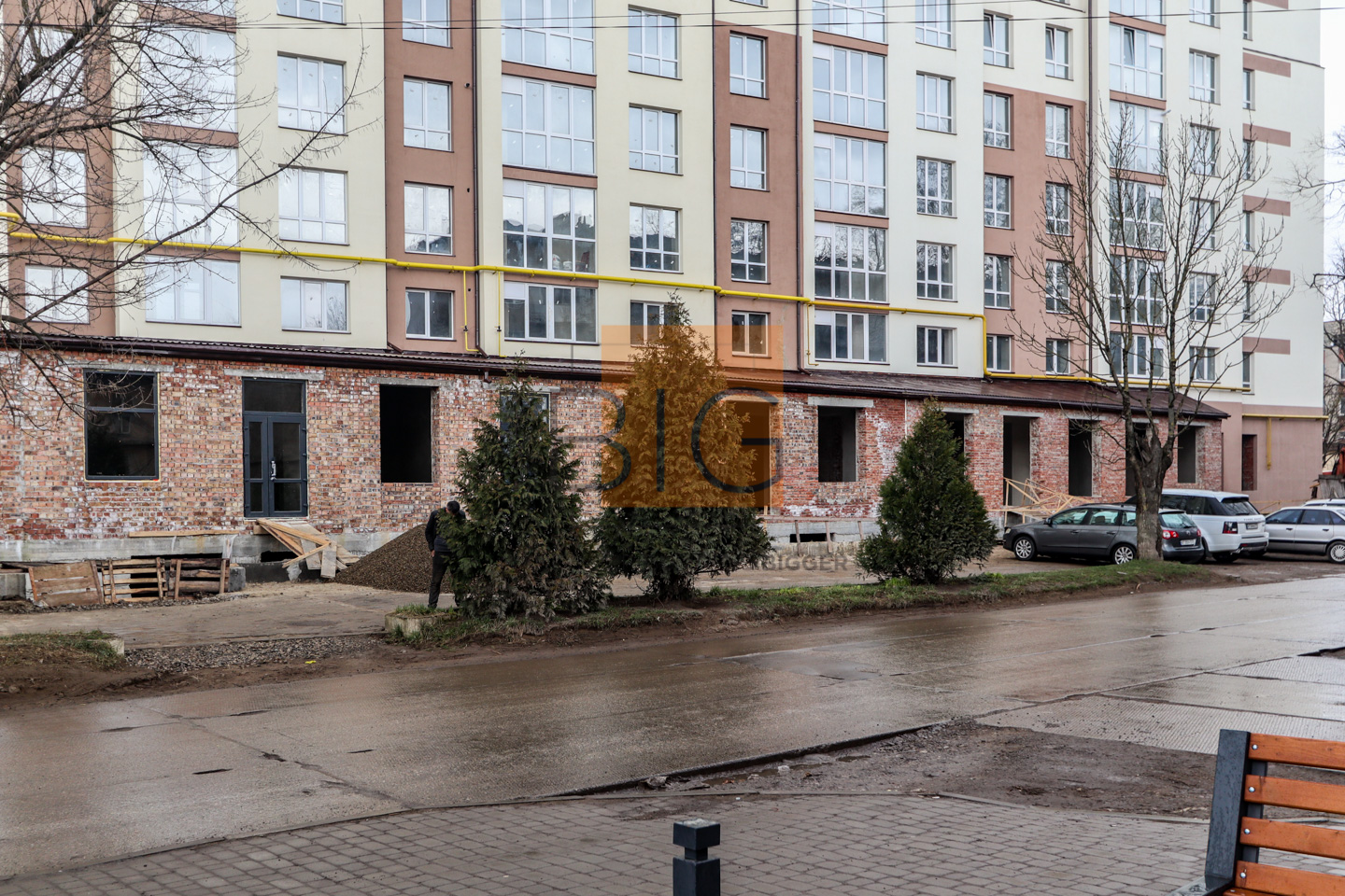 Комерційне приміщення 80,3 м2 з фасадним входом та і/о за вул. Чорновола.