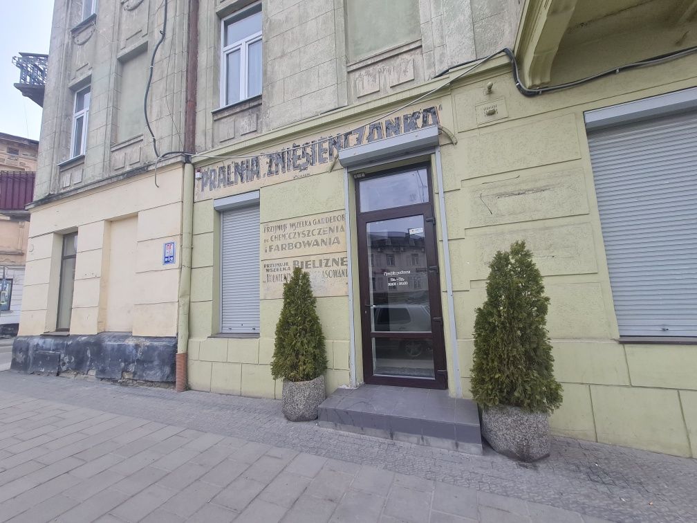 Приміщення з ремонтом та і/о за вул. Богдана Хмельницького, 82 м2