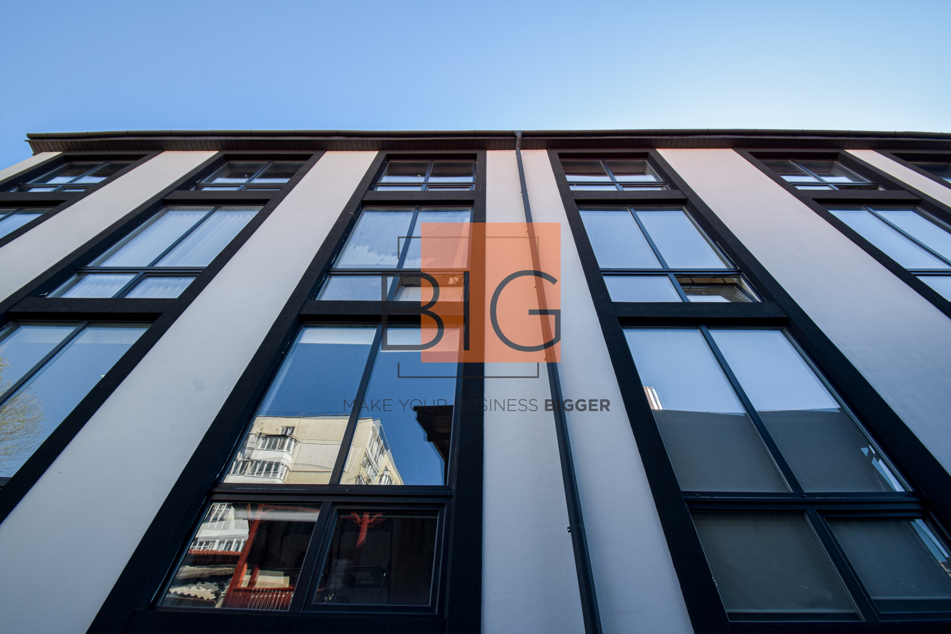 Цокольне приміщення 50 м2 з частковим ремонтом в центрі за вул. Крушельницької