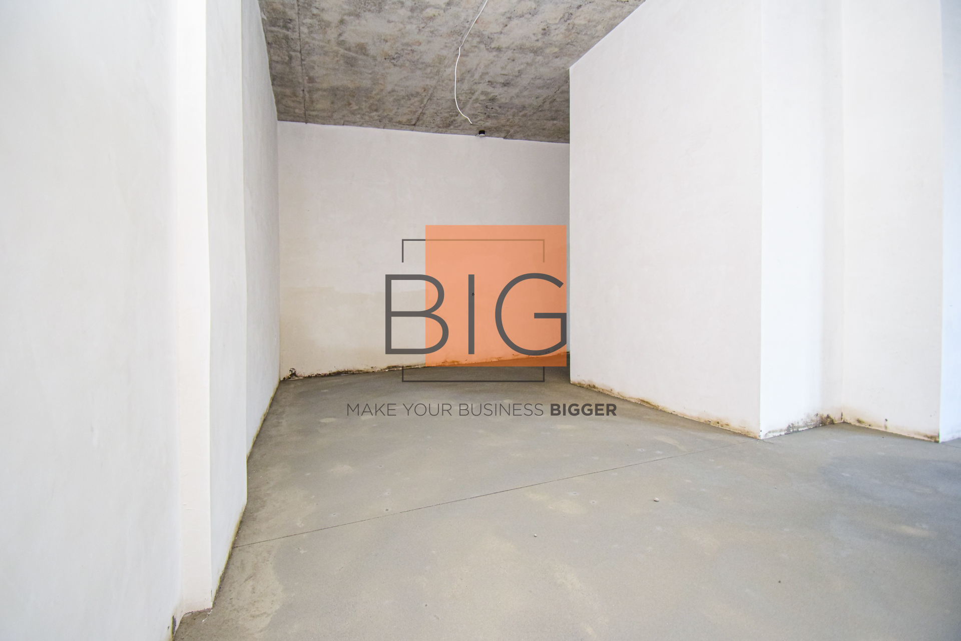 Цокольне приміщення 50 м2 з частковим ремонтом в центрі за вул. Крушельницької