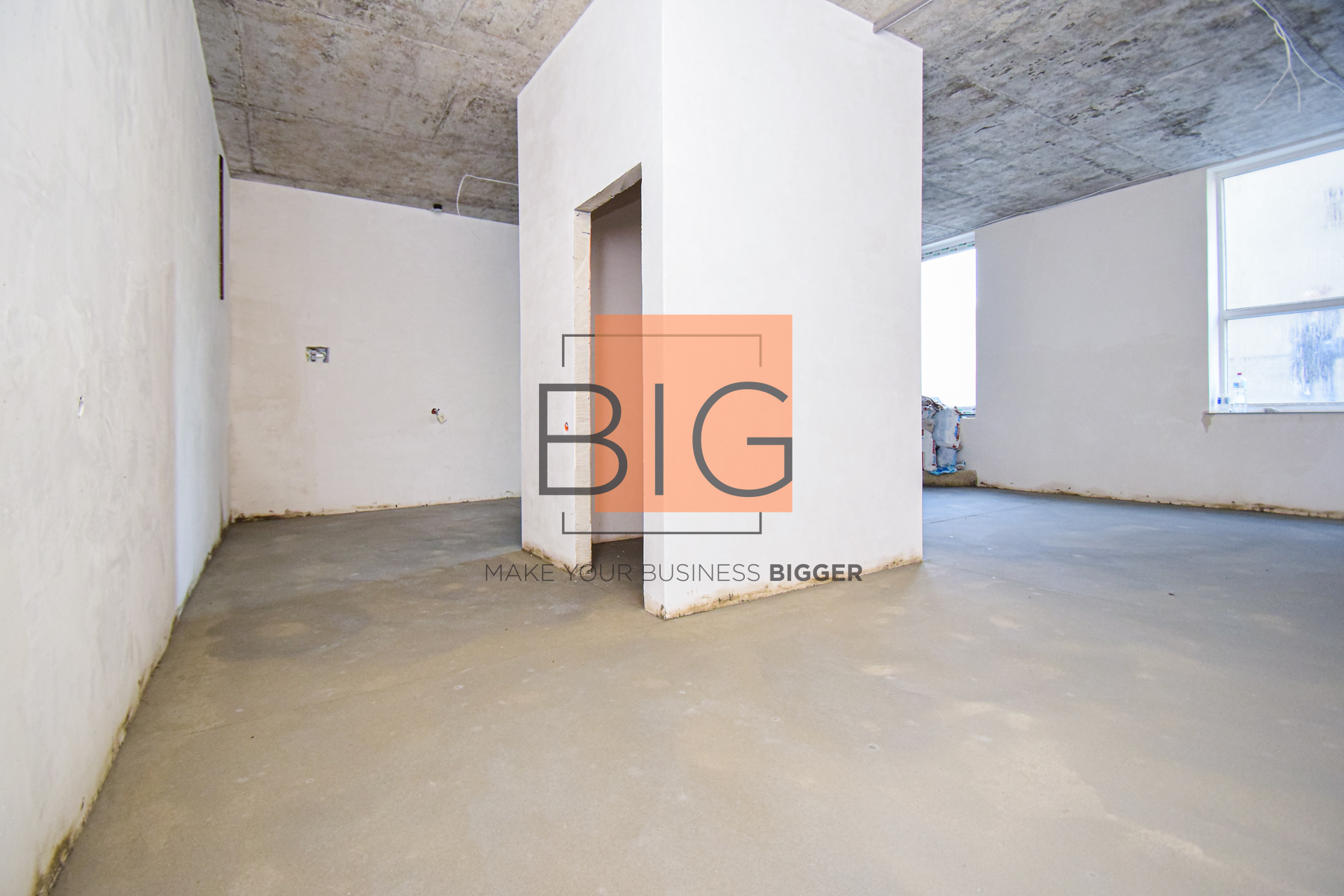 Цокольне приміщення 50 м2 з частковим ремонтом в центрі за вул. Крушельницької