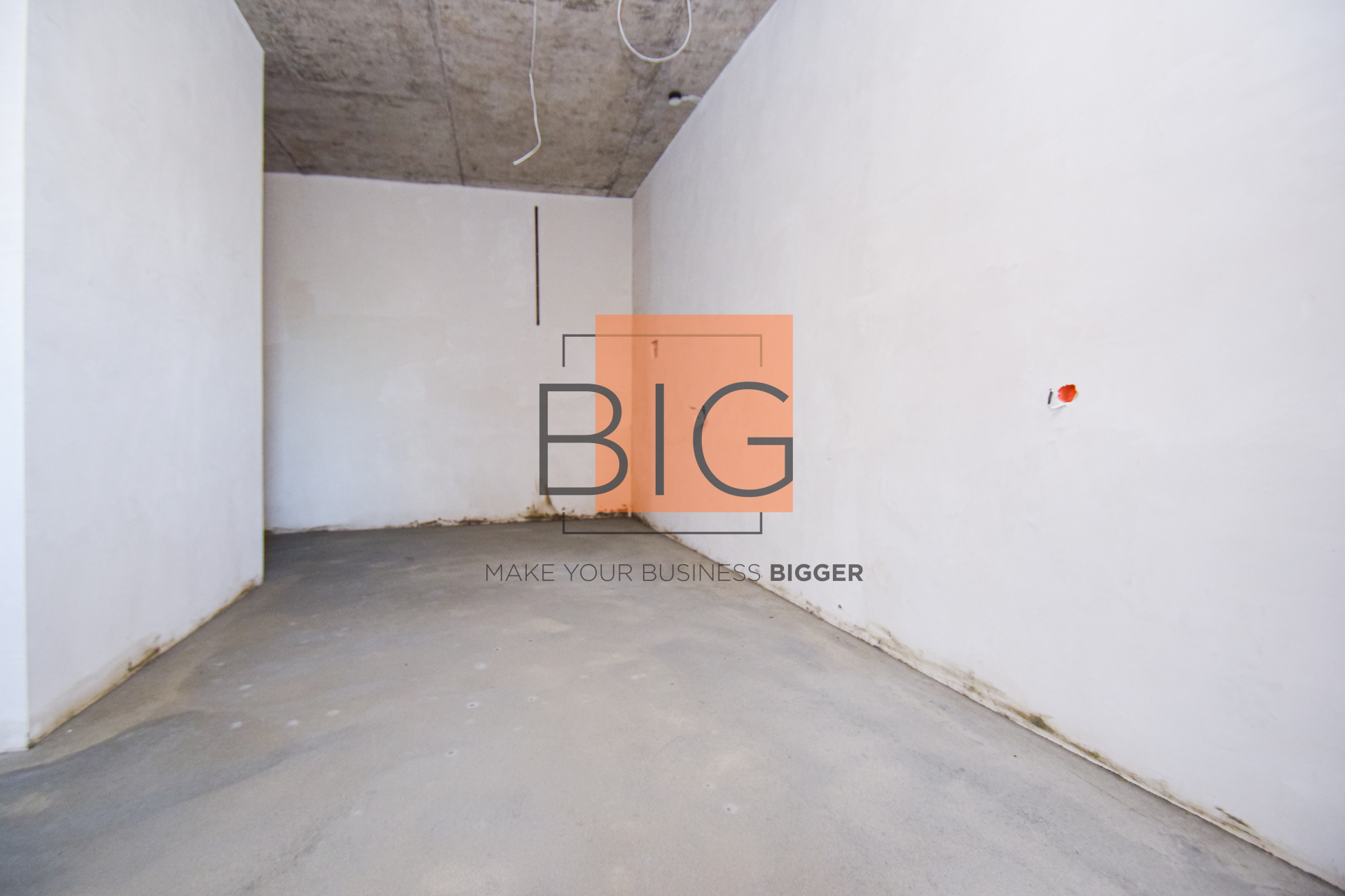 Цокольне приміщення 50 м2 з частковим ремонтом в центрі за вул. Крушельницької