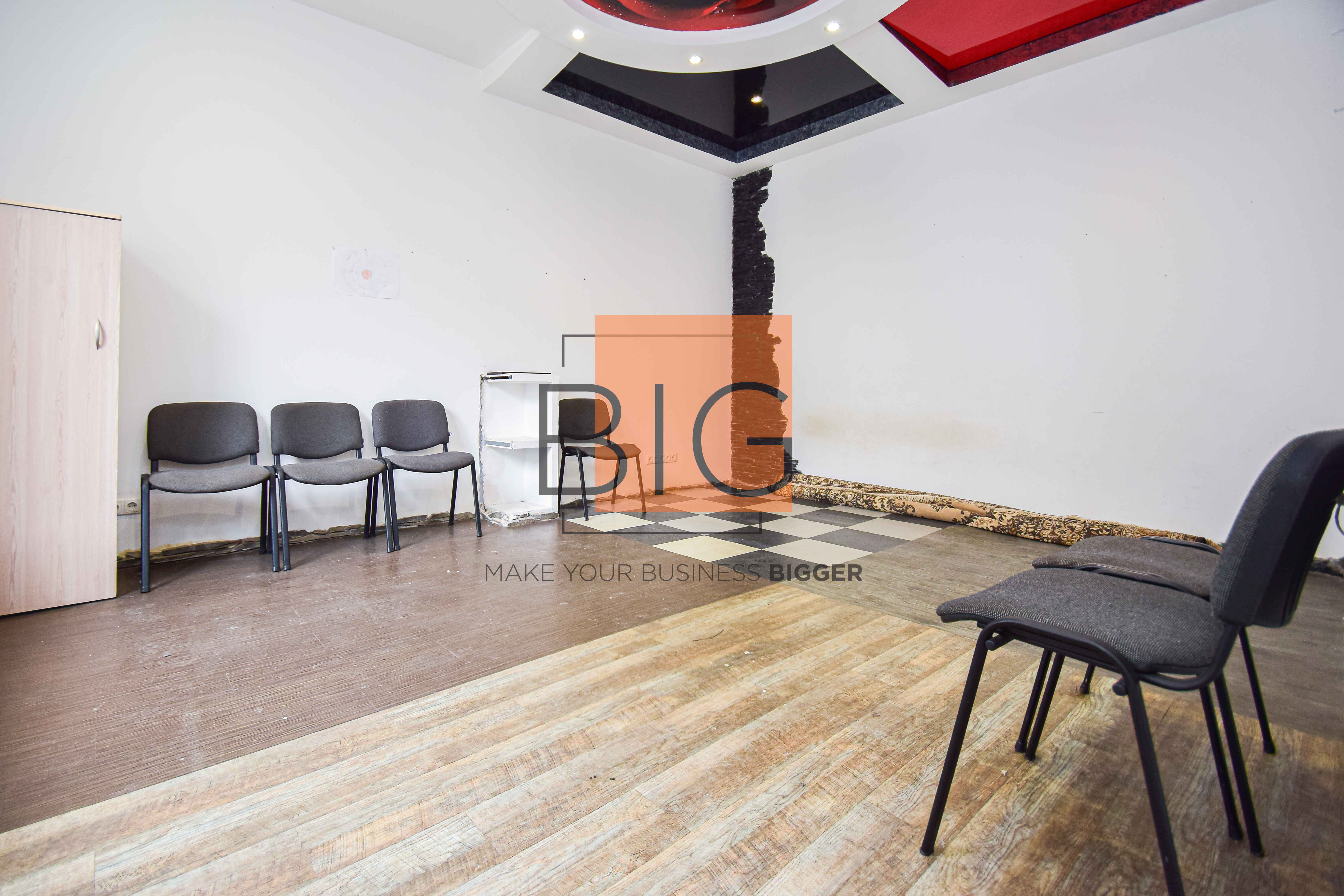 Приміщення 50 м2 з і/о в центрі біля парку за вул. Опільського