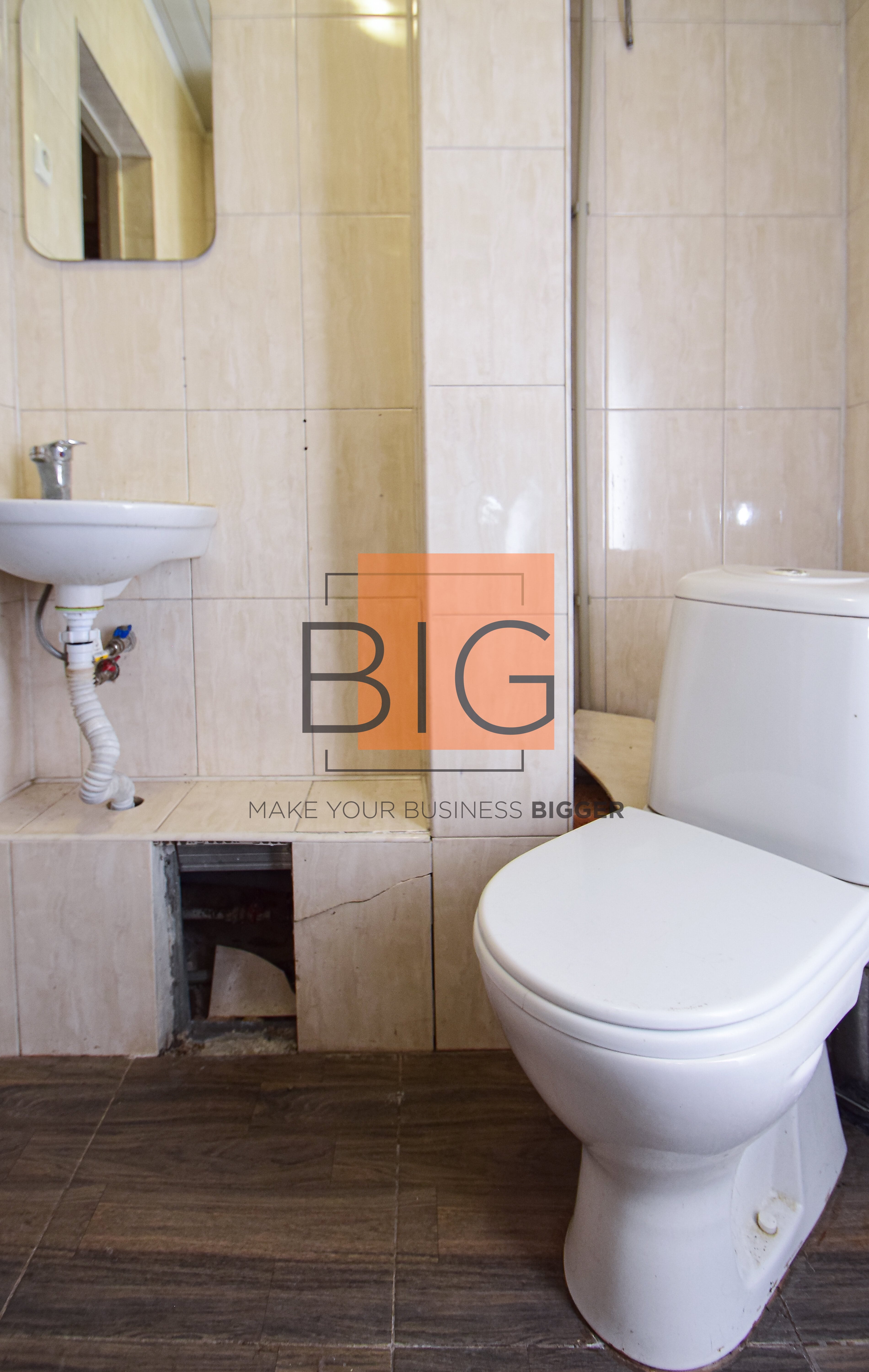 Приміщення 50 м2 з і/о в центрі біля парку за вул. Опільського