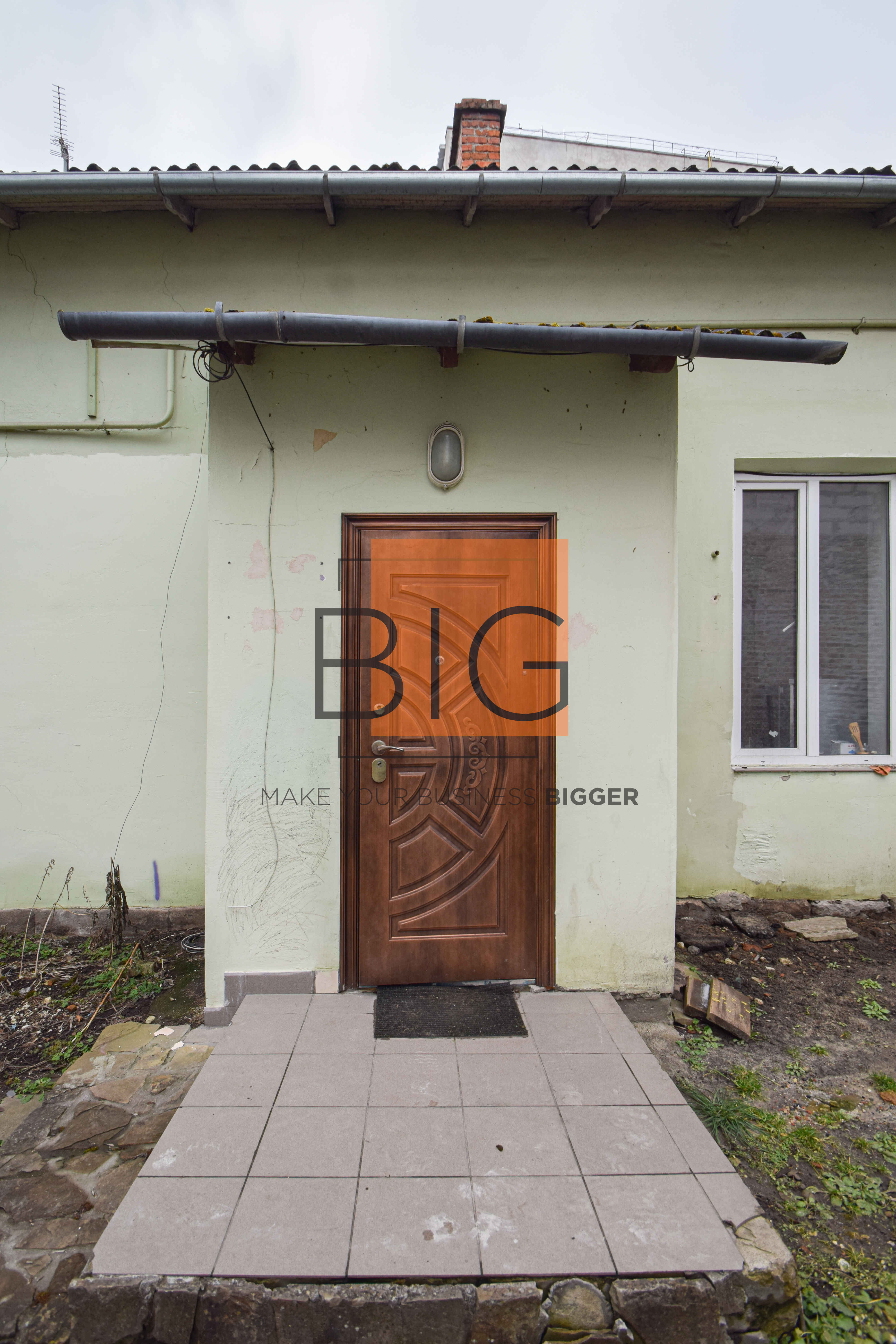 Приміщення 50 м2 з і/о в центрі біля парку за вул. Опільського