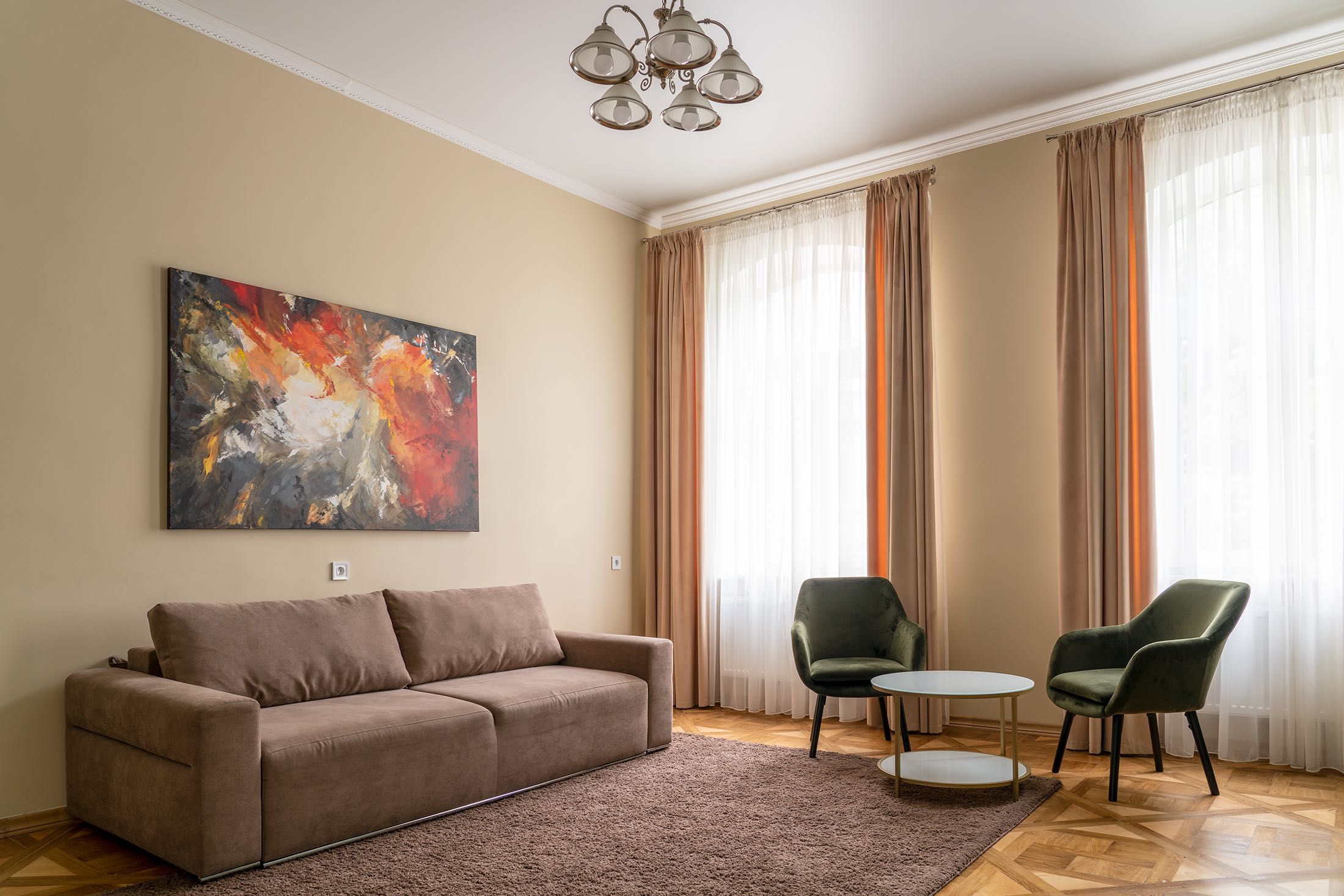 6-к. дворівнева квартира 170 м2 з дизайнерським ремонтом за вул. Кльоновича