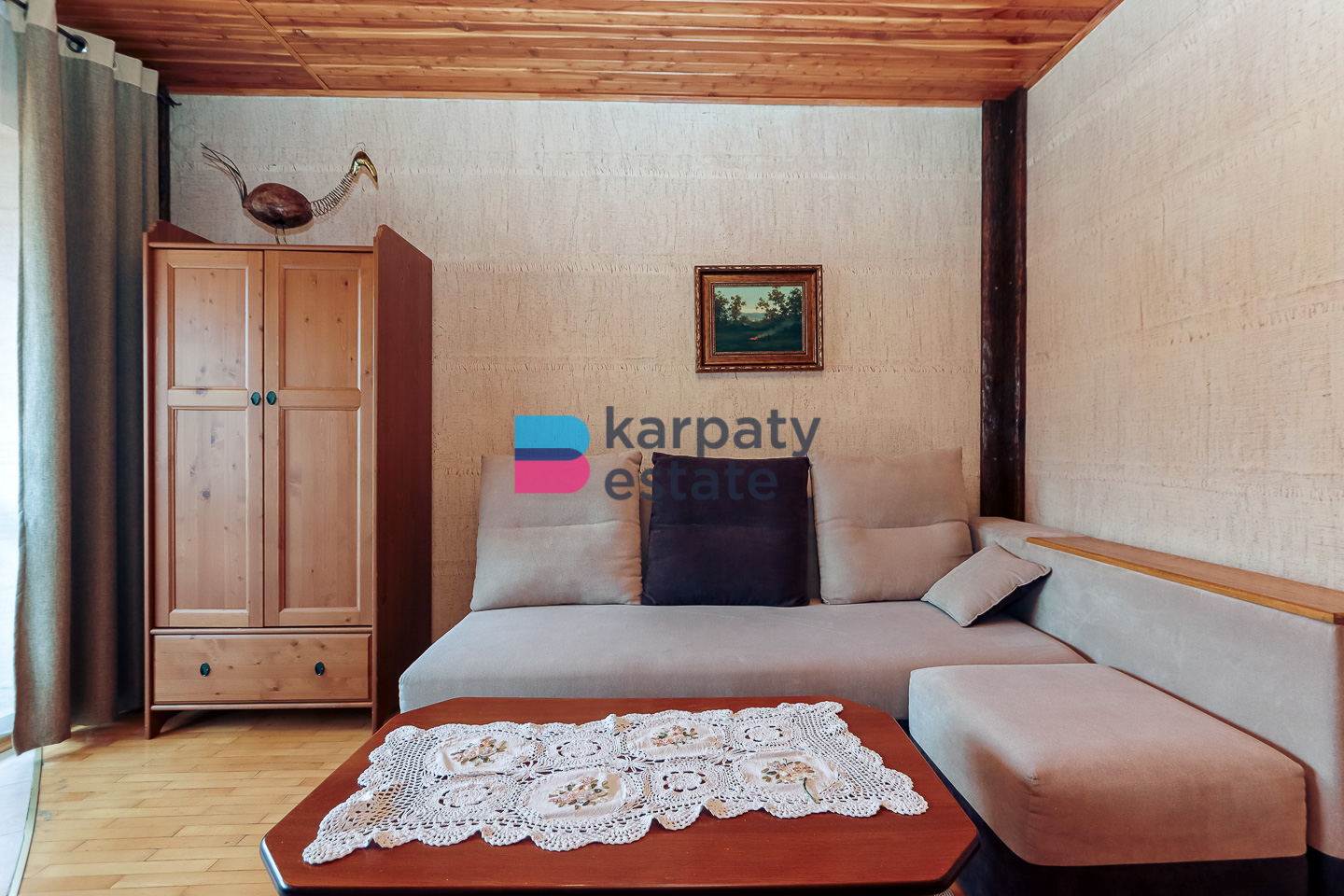 Котедж "Казка" 290 м2 з дизайнерським ремонтом, і/о та власне подвір’я в м. Яремче