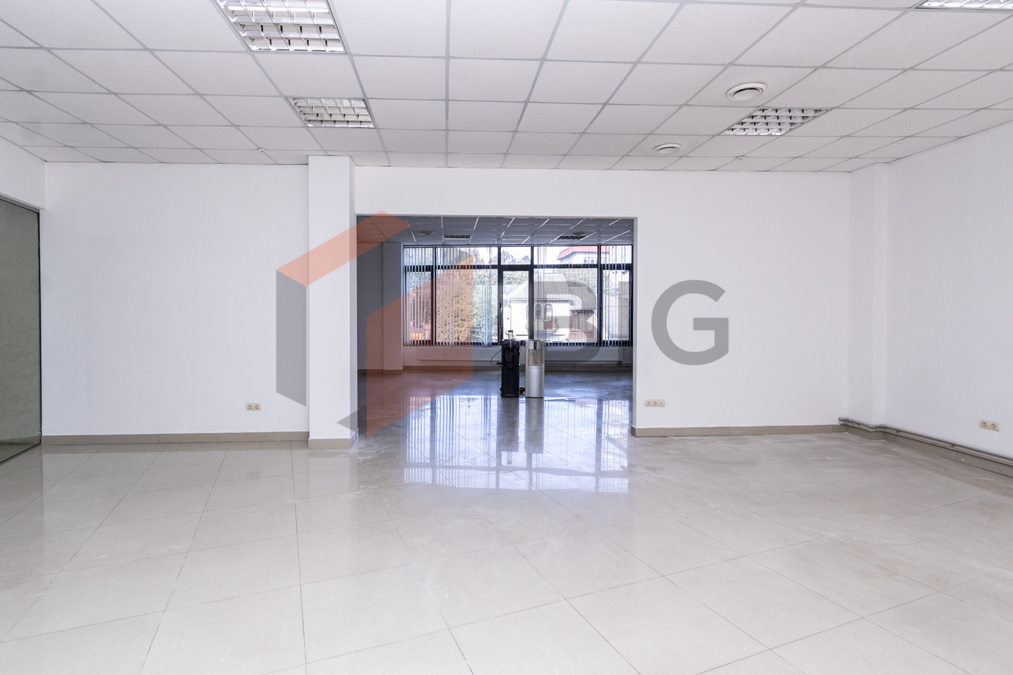 Офісний простір 1080 м² у центрі Івано-Франківська | ТЦ «Бельведер»
