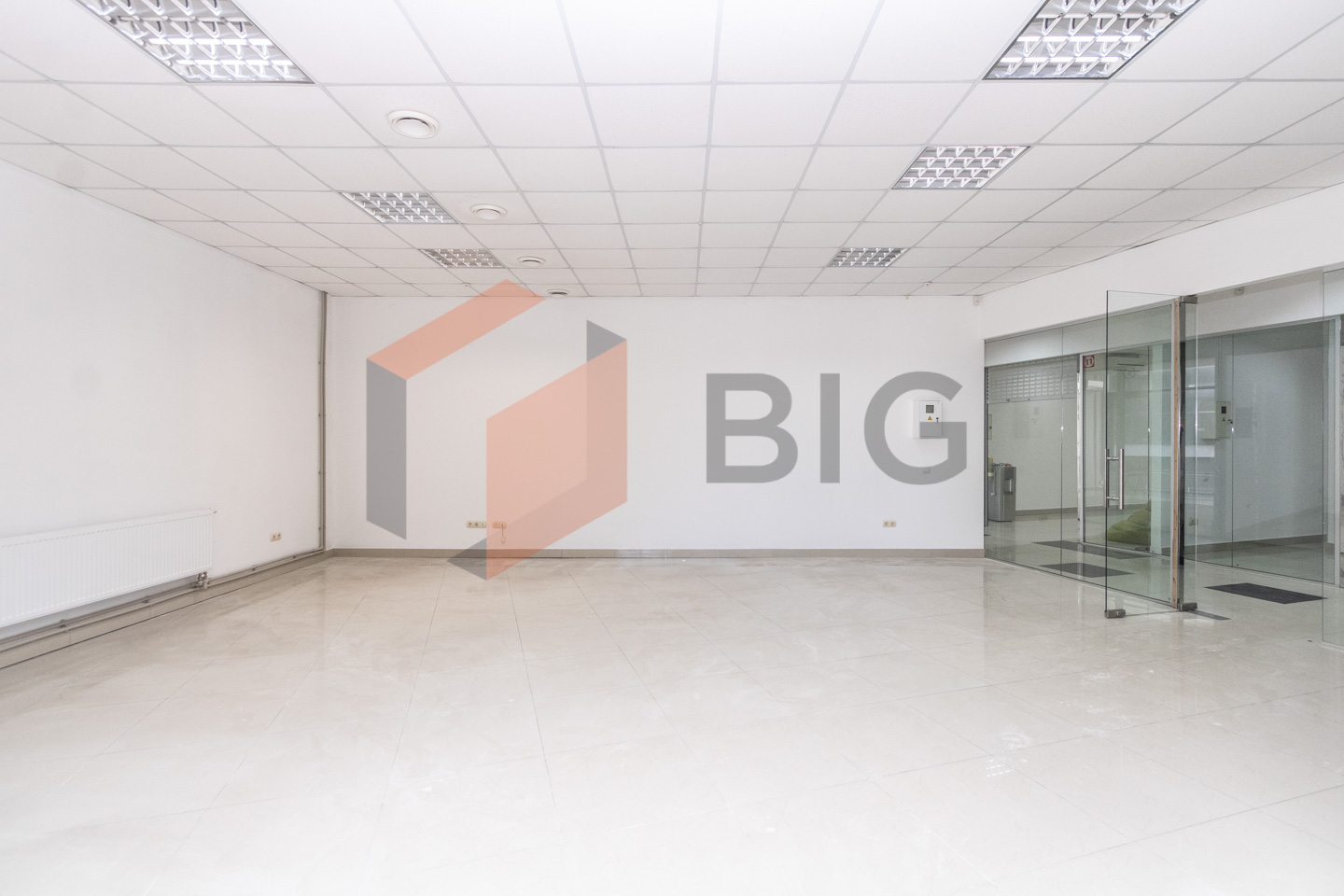 Офісний простір 1080 м² у центрі Івано-Франківська | ТЦ «Бельведер»
