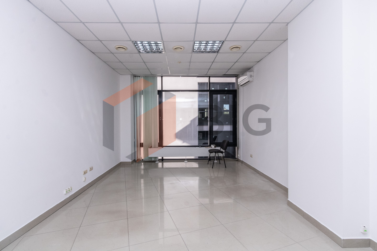 Офісний простір 1080 м² у центрі Івано-Франківська | ТЦ «Бельведер»