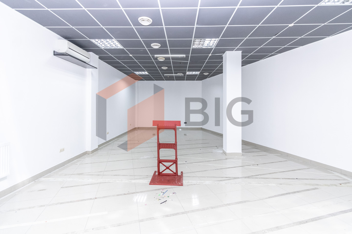 Офісний простір 1080 м² у центрі Івано-Франківська | ТЦ «Бельведер»