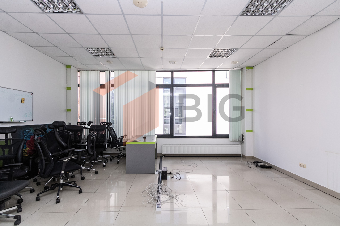 Офісний простір 1080 м² у центрі Івано-Франківська | ТЦ «Бельведер»