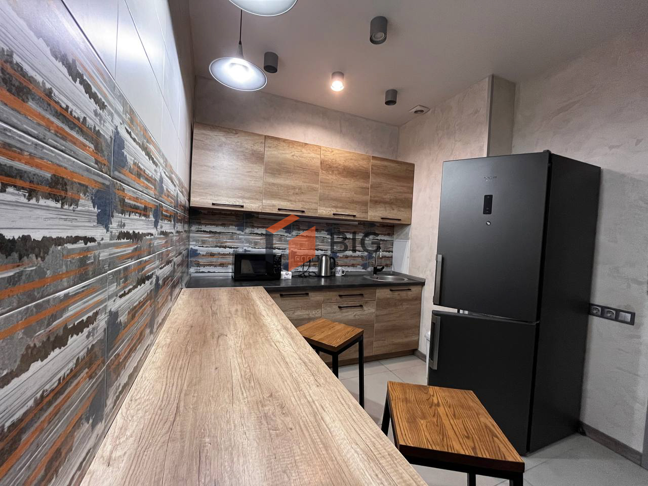 Офіс 118 м2 у стилі Loft поруч з метро Палац Україна