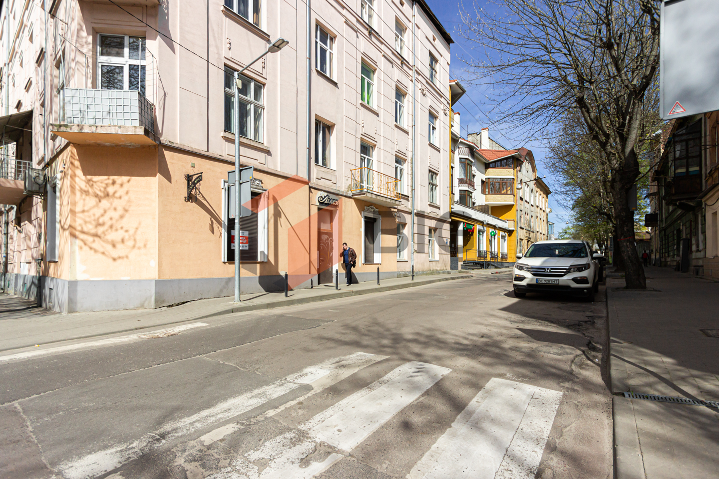 Приміщення вільного призначення 55 м2 за вул. Міхновських