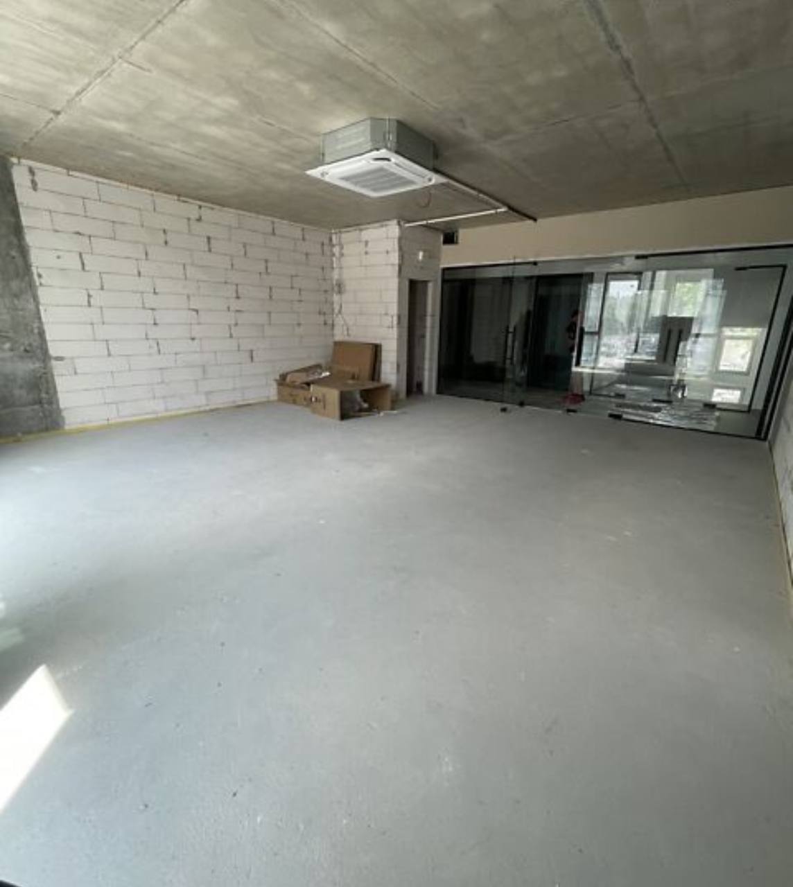 Приміщення 51 м2 в БЦ London за вул. Шашкевича