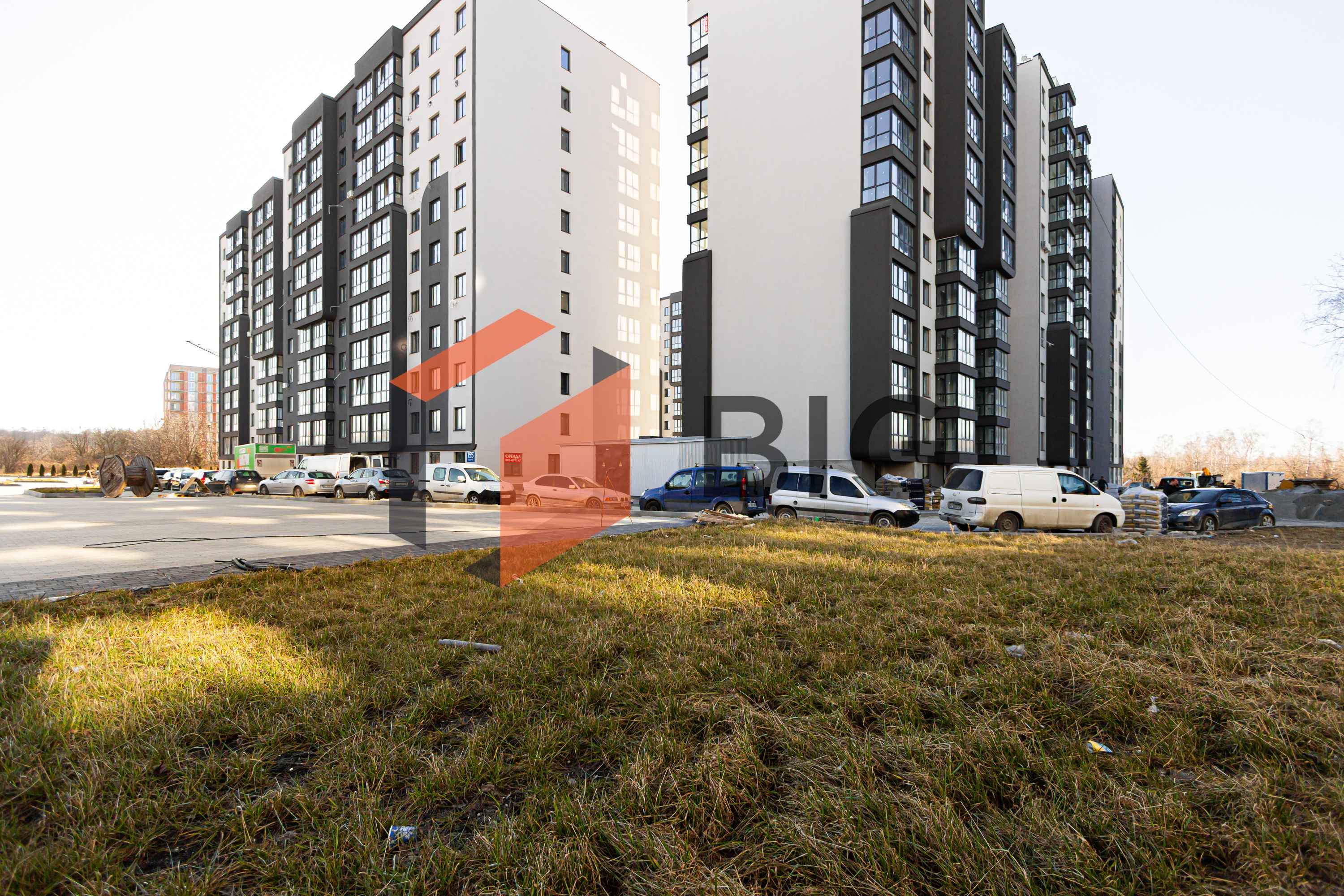 Продаж комерційного приміщення без комісії - 146 м² в ЖК R2 Residence Роксоляни (Залізничний район)