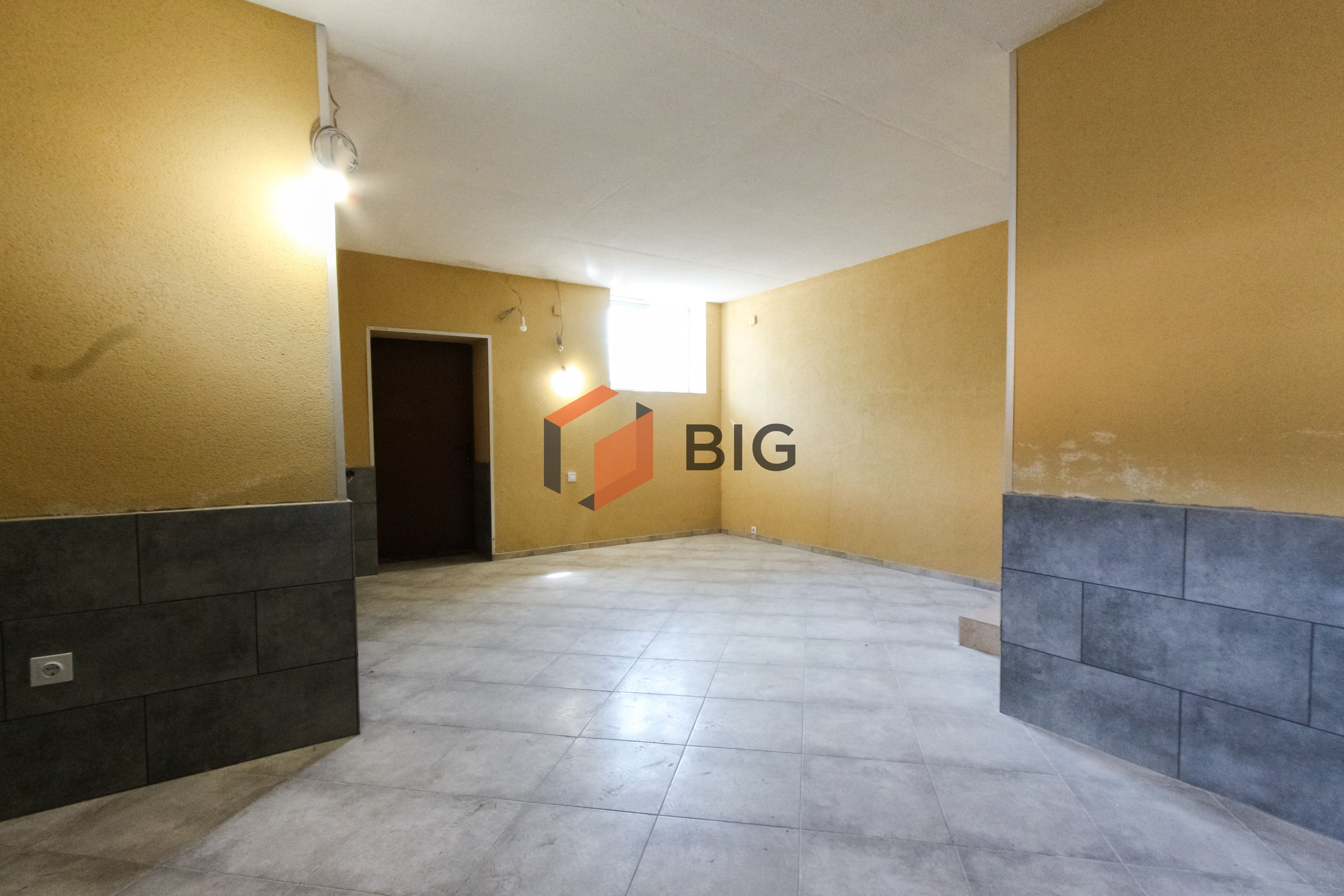Продаж Комерційного Приміщення 33 м2 м.Луцьк вул.Теремнівська 98 А