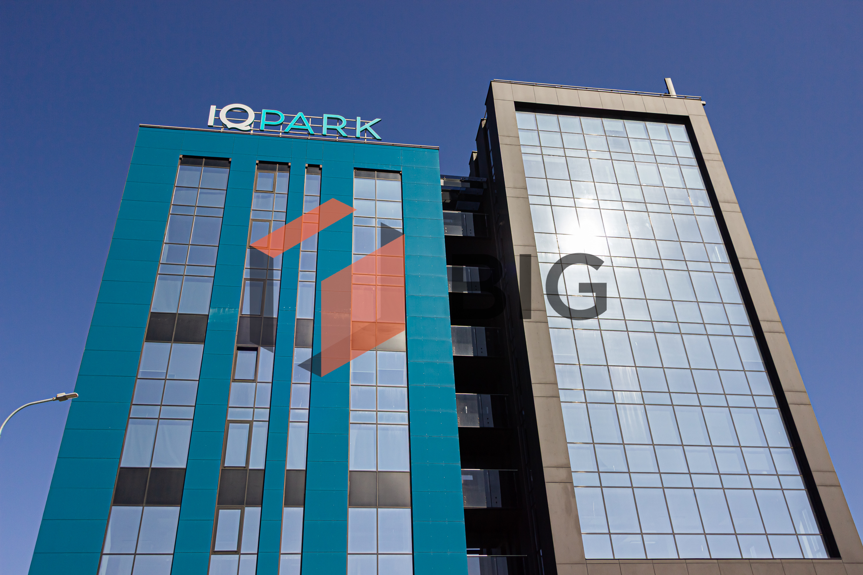 Оренда офісного приміщення у бізнес центрі   IQ Park по вул. Пасічна, також є заїзд з вул. Пимоненка.