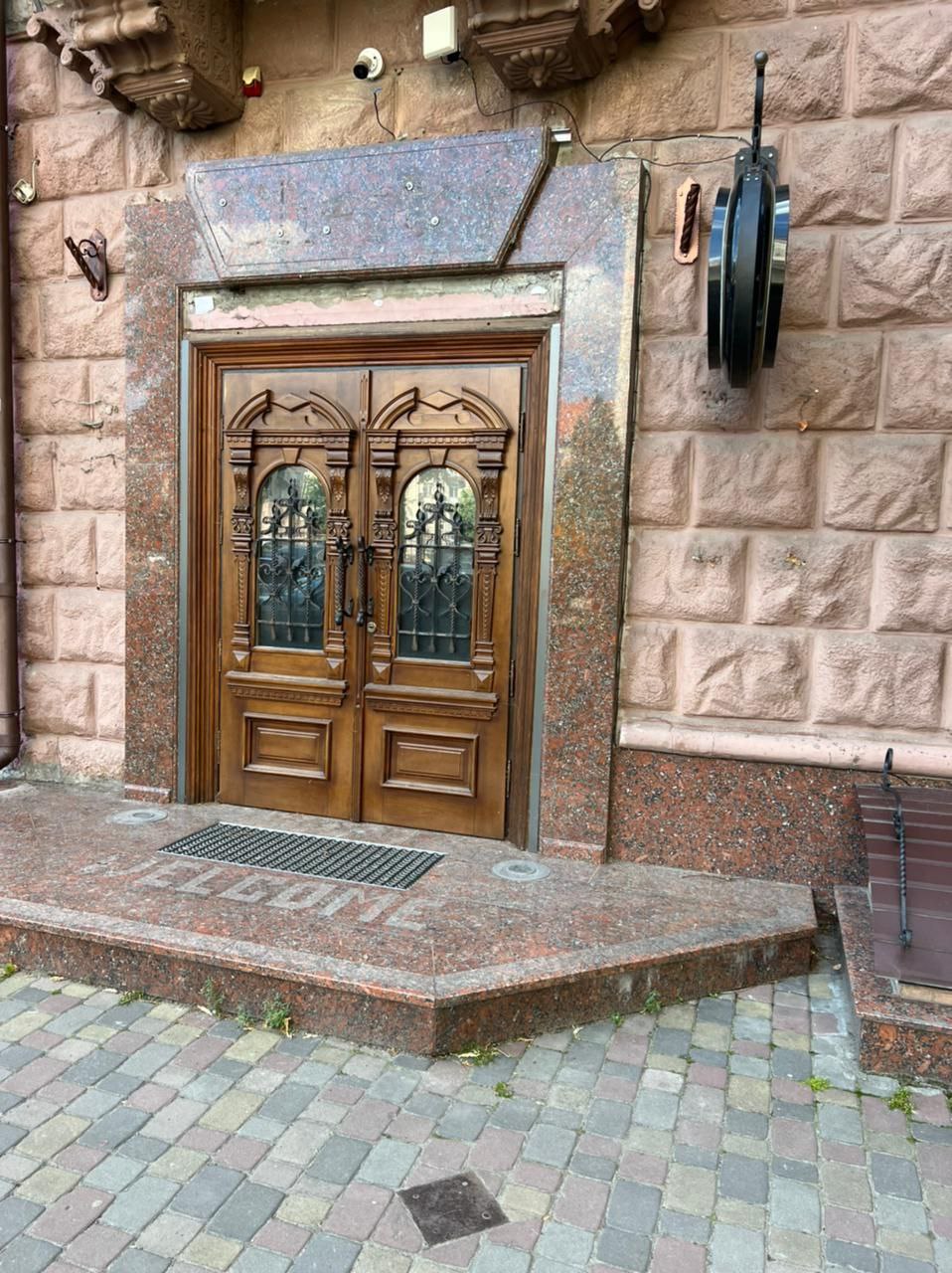 Здається в оренду культовий ресторан у самому центрі міста Луцька