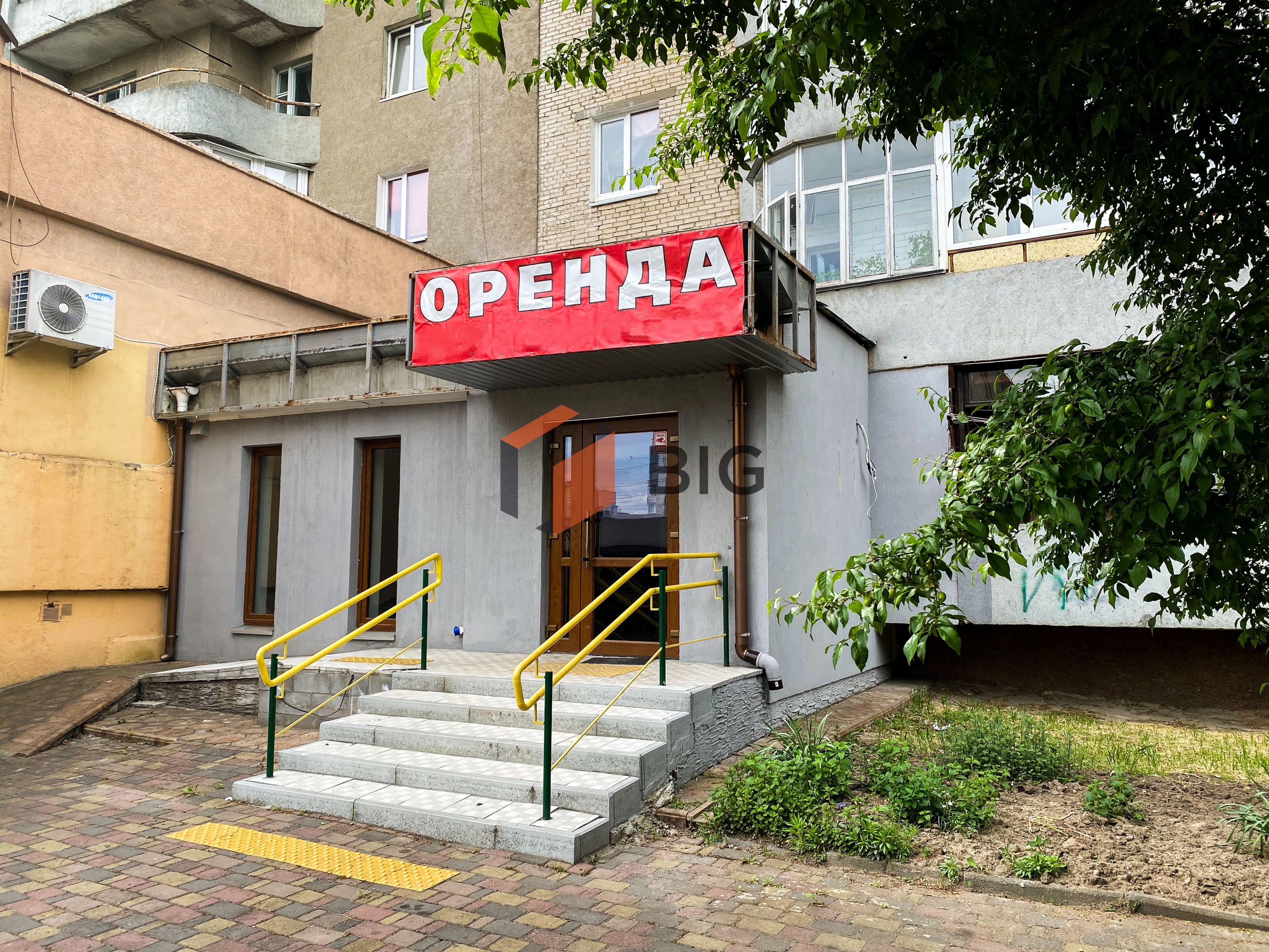 Здається в оренду комерційне приміщення по пр. Соборності