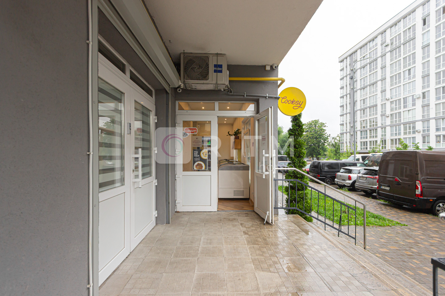 Продається торгове комерційне приміщення 89,1м2 на вул. Тернопільській