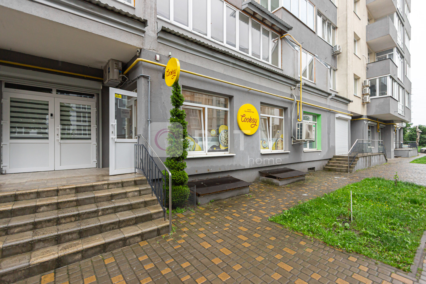 Продається торгове комерційне приміщення 89,1м2 на вул. Тернопільській