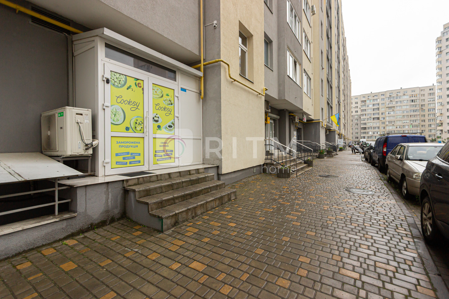 Продається торгове комерційне приміщення 89,1м2 на вул. Тернопільській