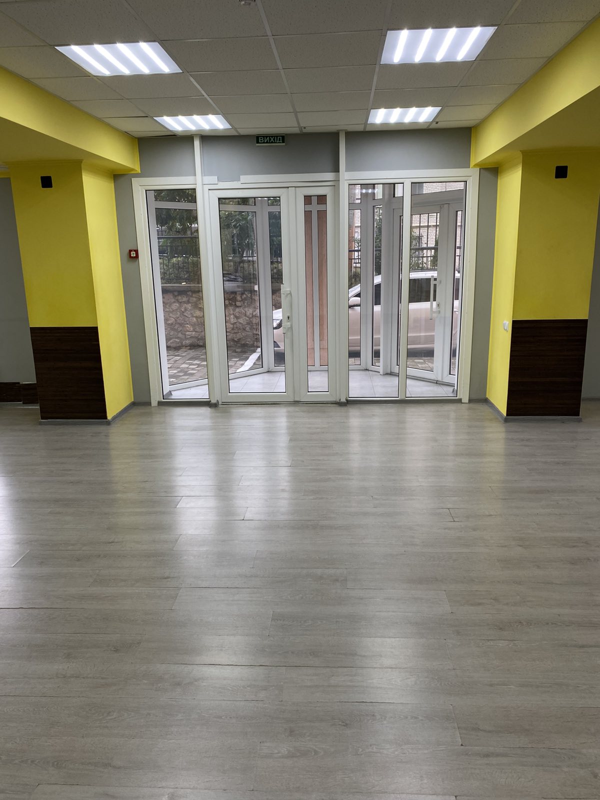 Комерційне приміщення по вул. Вербицького 26