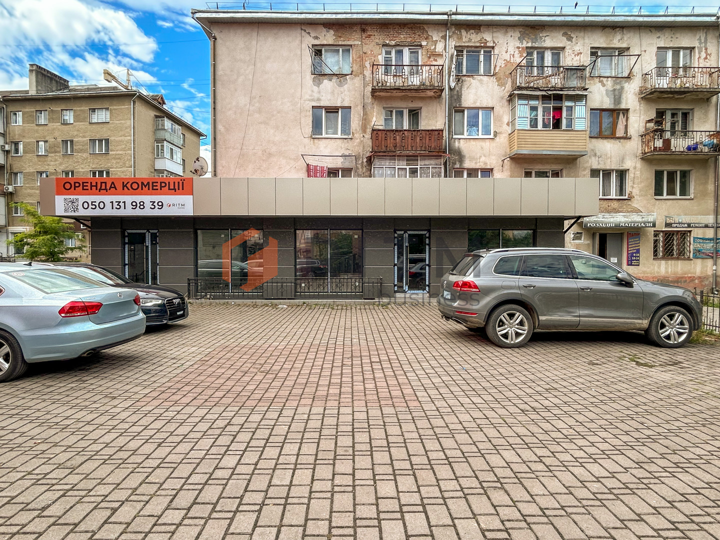 Приміщення 195 м2 з фасадним входом та і/о за вул. Заклинських