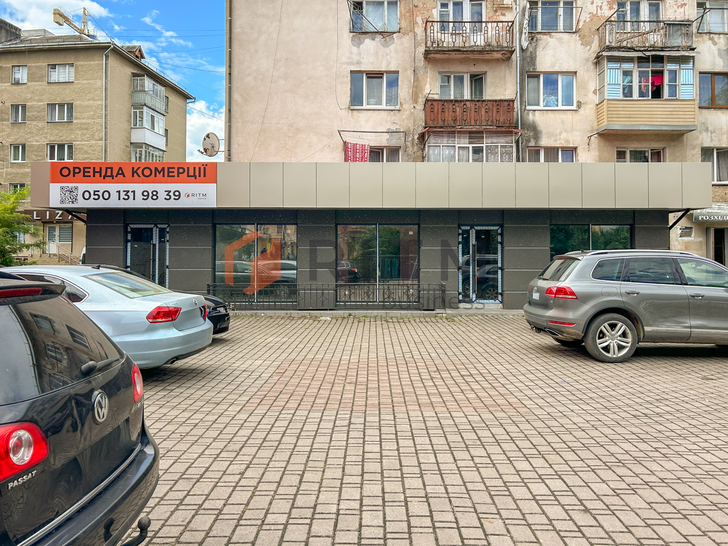 Приміщення 195 м2 з фасадним входом та і/о за вул. Заклинських