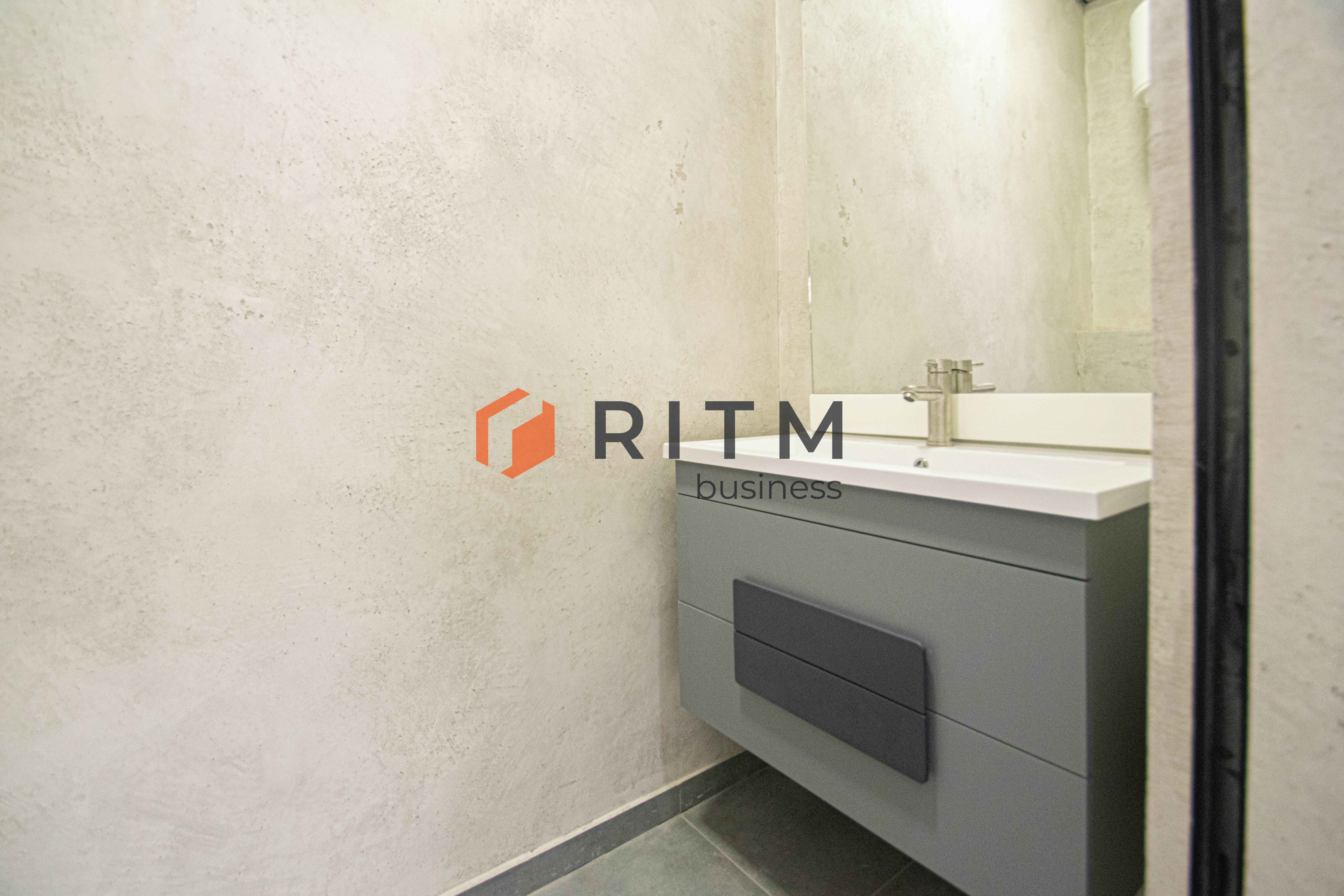 Продаж офісного приміщення в БЦ "Forum", м. Тернопіль, вул. Паращука, 14