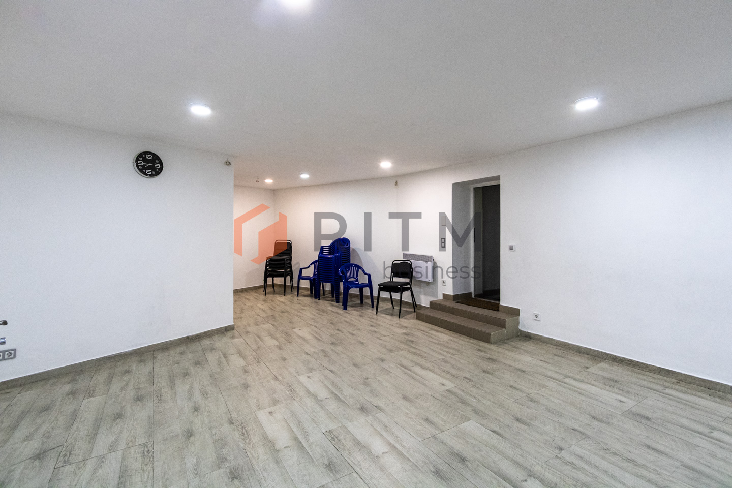 Здам в оренду комерційне приміщення під будь-який вид діяльності в мікрорайоні Пасічна