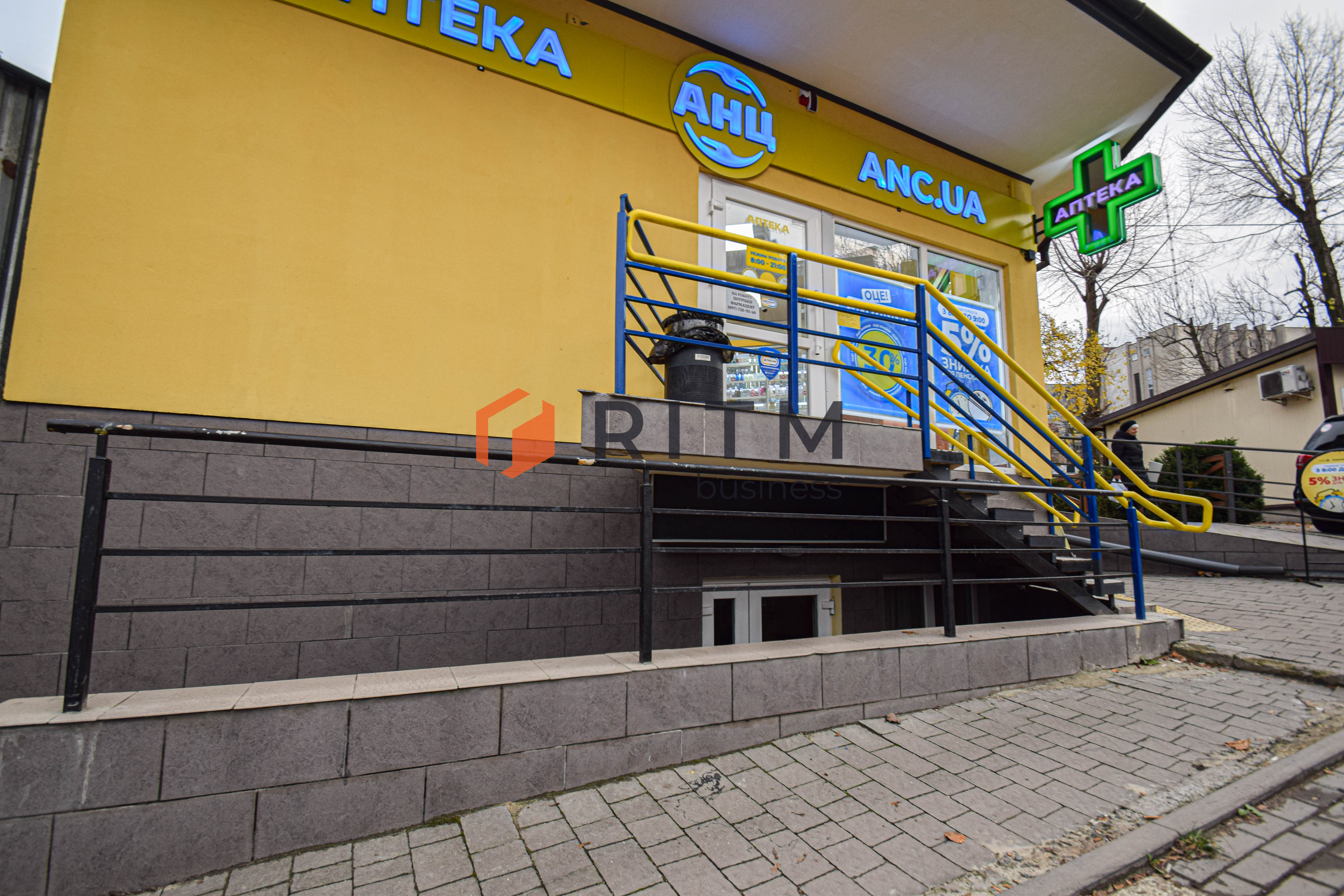 Оренда комерційного приміщення — вул. 15 Квітня (район БАМ, ринок «Оріон»)