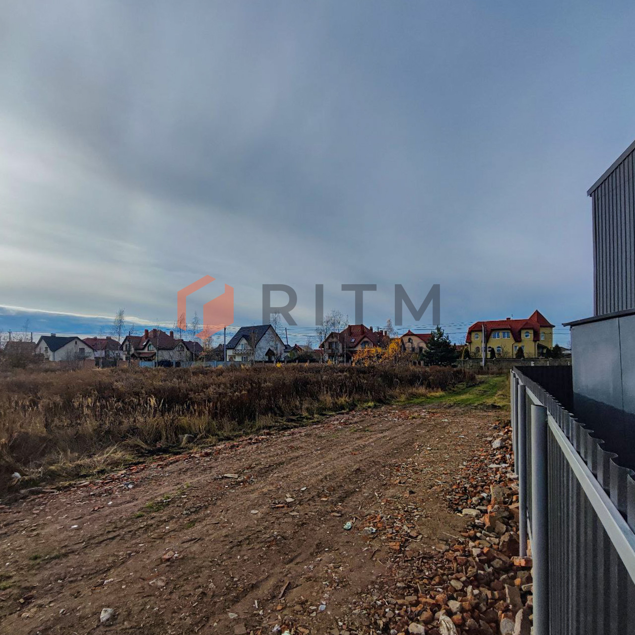 Готова Площа для Вашого СТО: 385 м² Біля Дороги в Драгомирчанах!