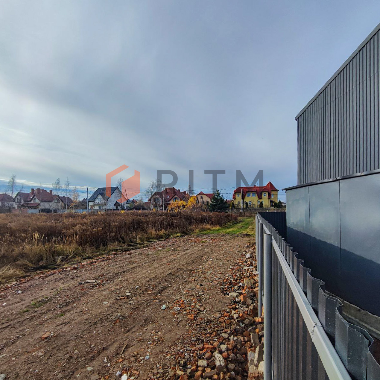 Готова Площа для Вашого СТО: 385 м² Біля Дороги в Драгомирчанах!