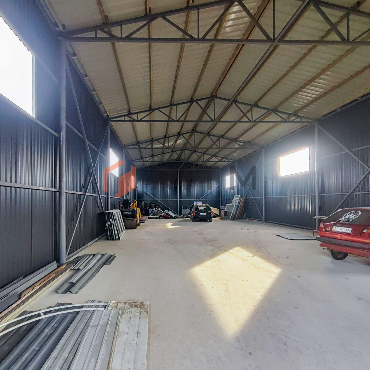 Готова Площа для Вашого СТО: 385 м² Біля Дороги в Драгомирчанах!