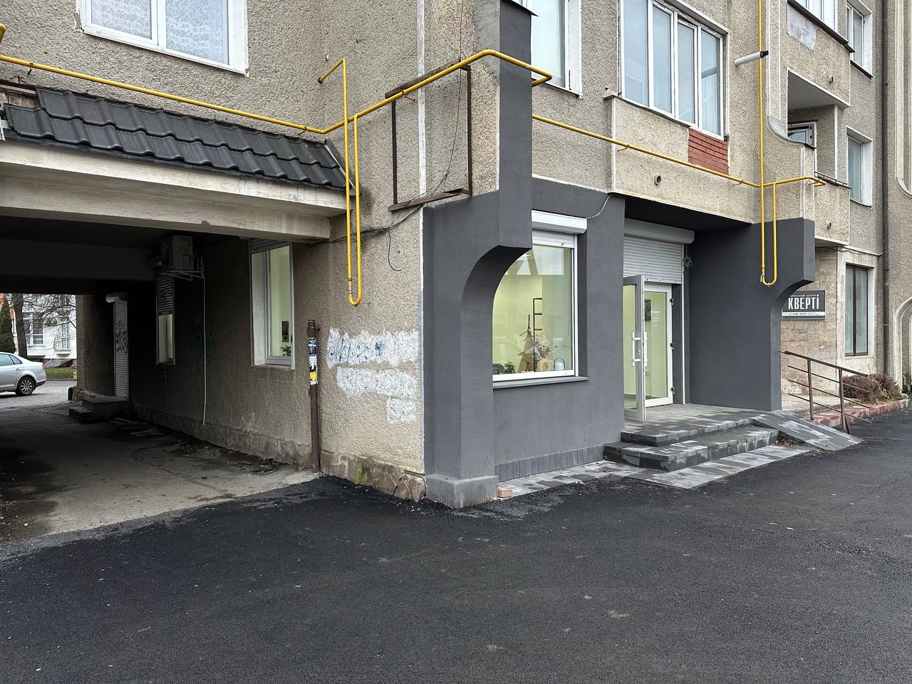 Продається комерційне приміщення вільного призначення