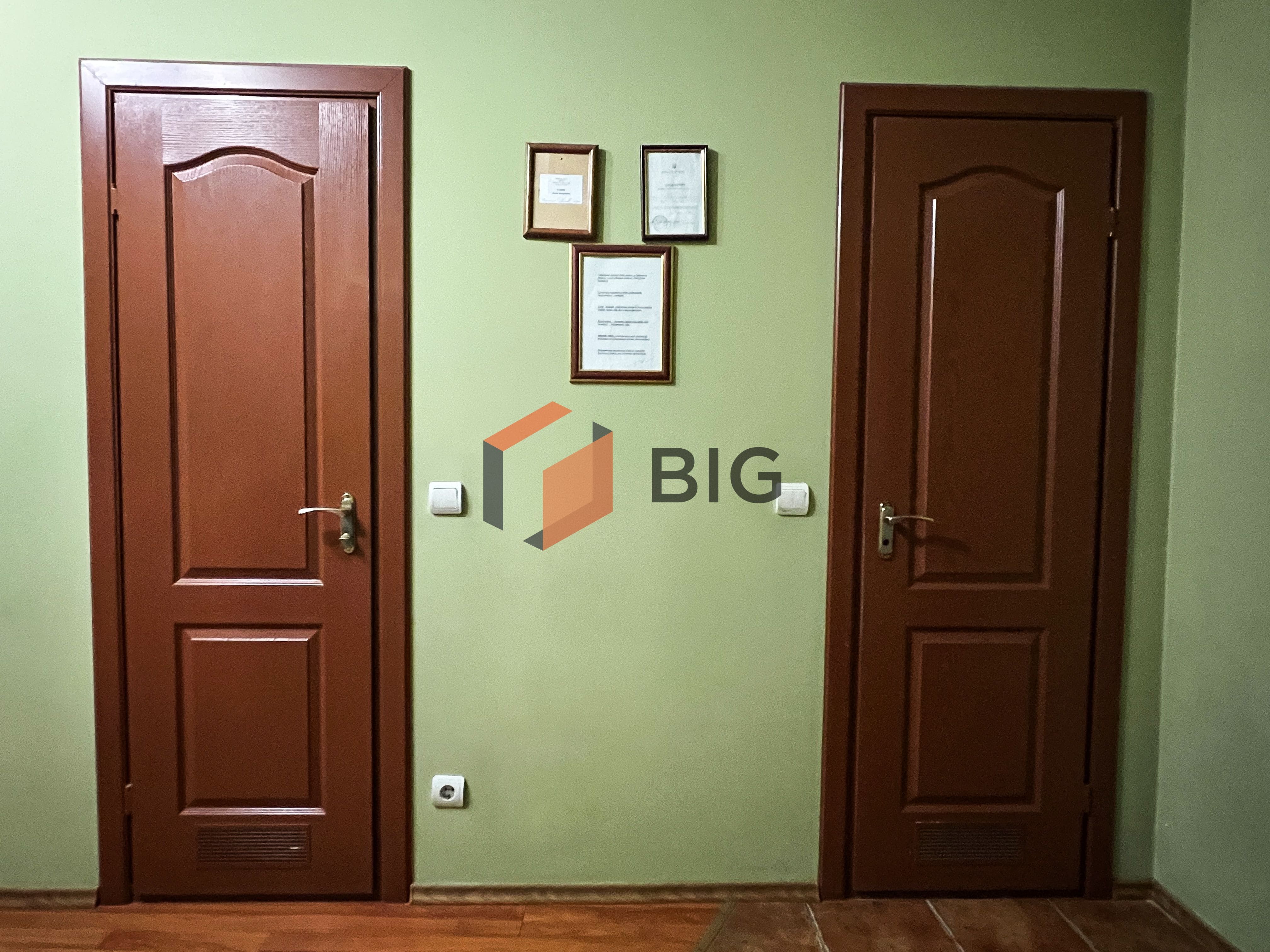 Продаж комерційного приміщення! Центр міста! вул. Лесі Українки