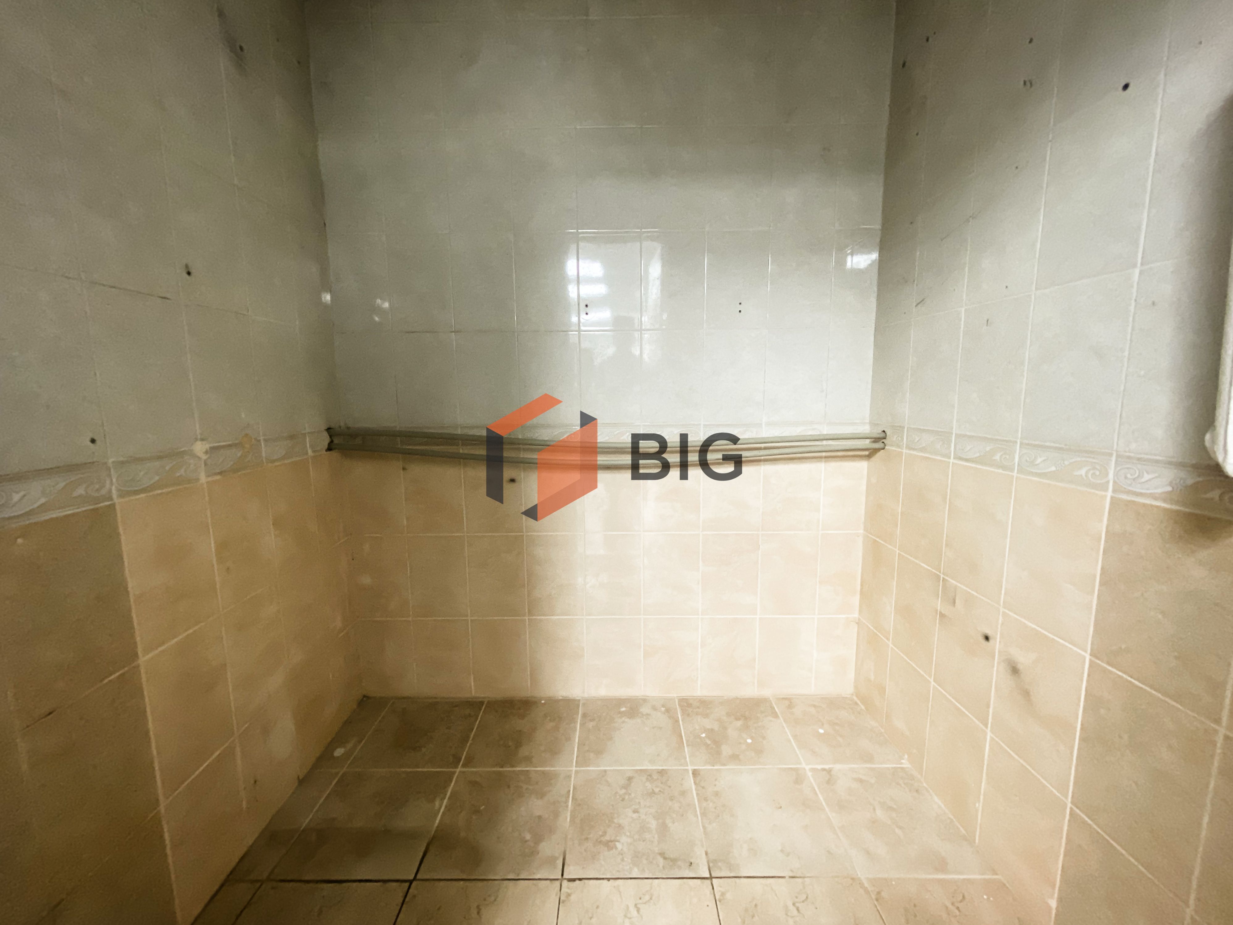 Продаж комерційного приміщення на проспекті Соборності, біля РАЦСу