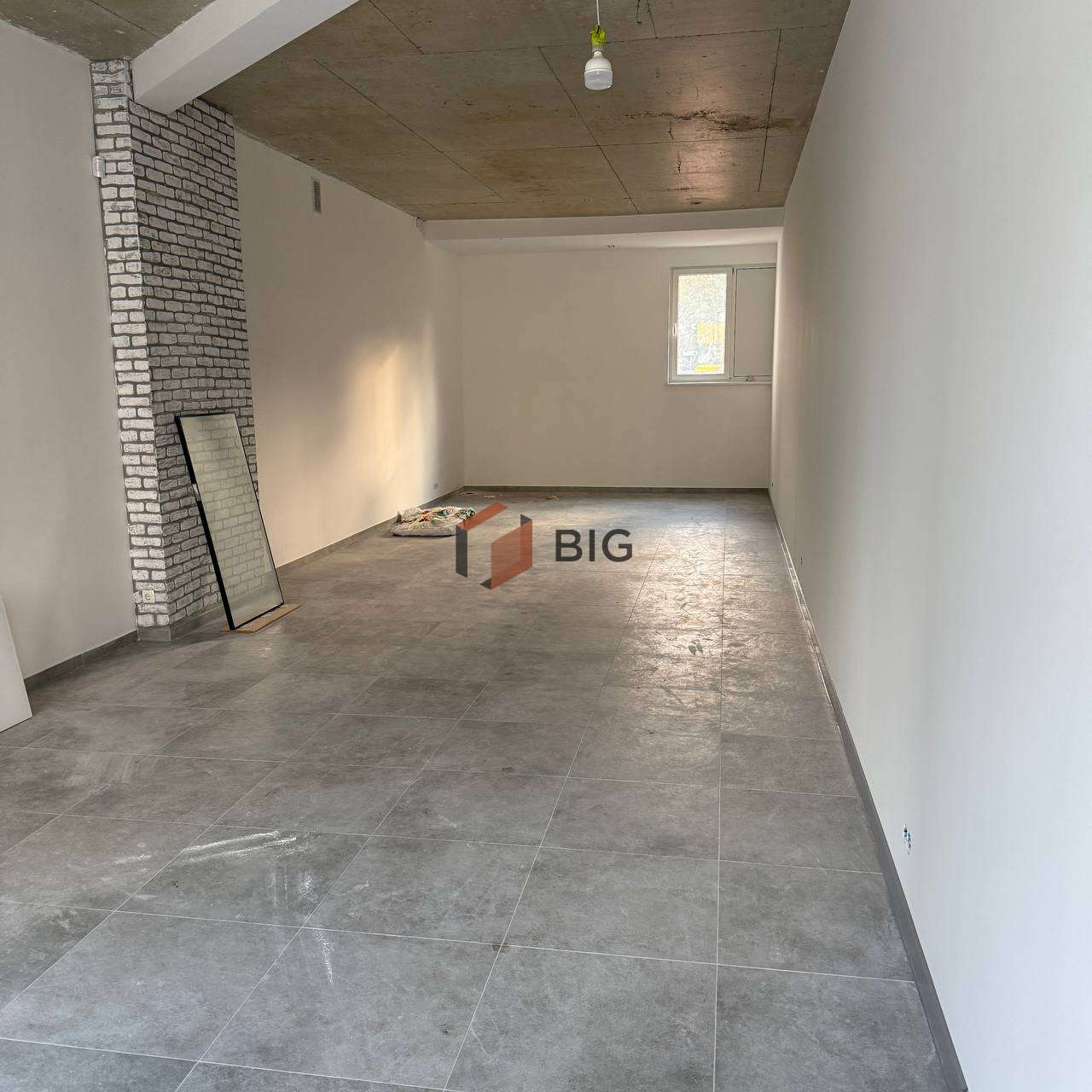 Приміщення 55 м2 з фасадним входом та ремонтом за вул. Микитинецька