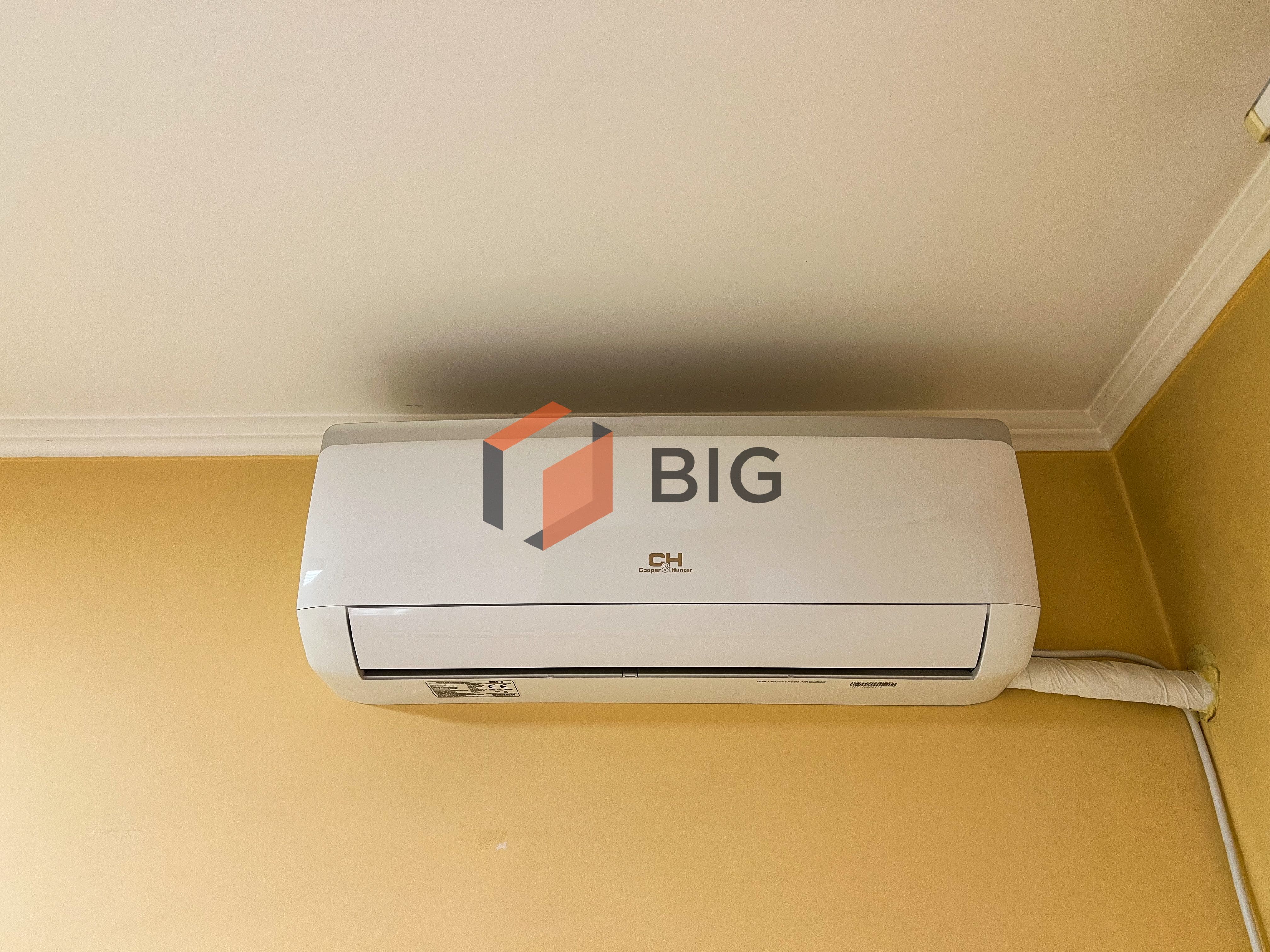 Продаж комерції під інвестицію на пр. Соборності біля Варшавського ринку