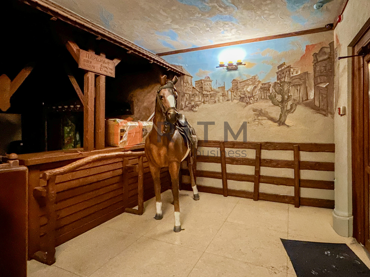 Фасад 470 м² у Пасічній: Перша лінія, Львівська траса та транспортний хаб!