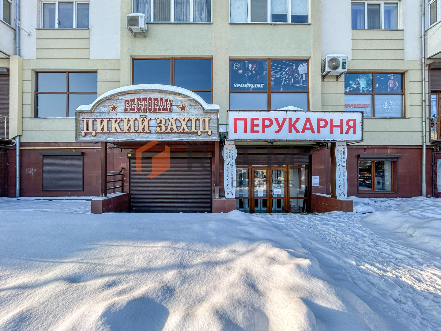 Фасад 470 м² у Пасічній: Перша лінія, Львівська траса та транспортний хаб!