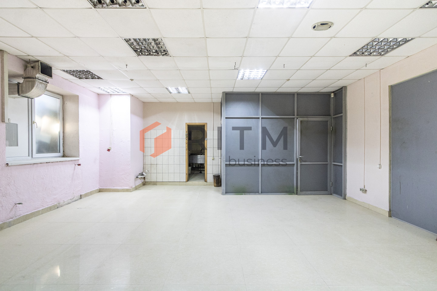 Фасад 470 м² у Пасічній: Перша лінія, Львівська траса та транспортний хаб!