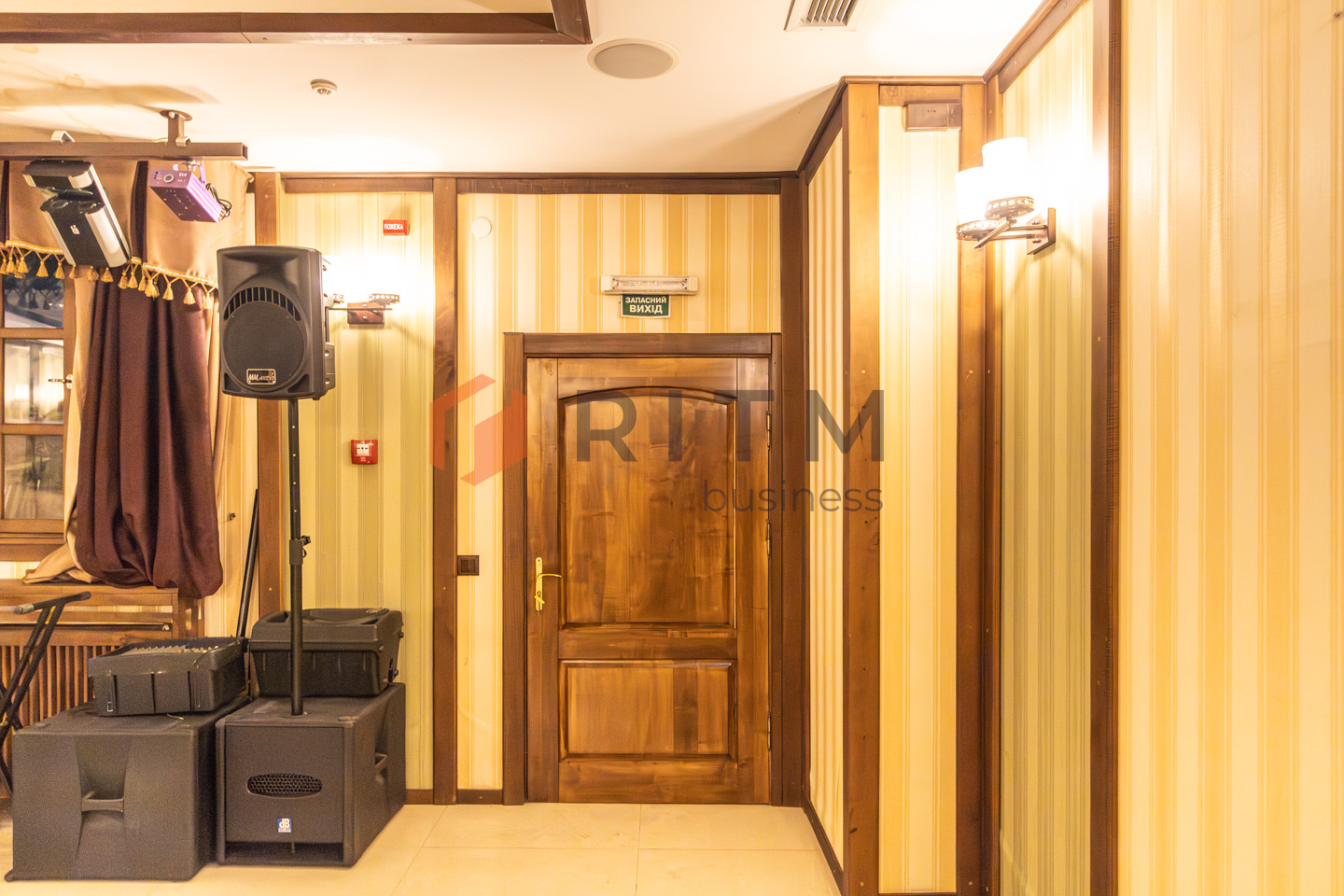 Фасад 470 м² у Пасічній: Перша лінія, Львівська траса та транспортний хаб!