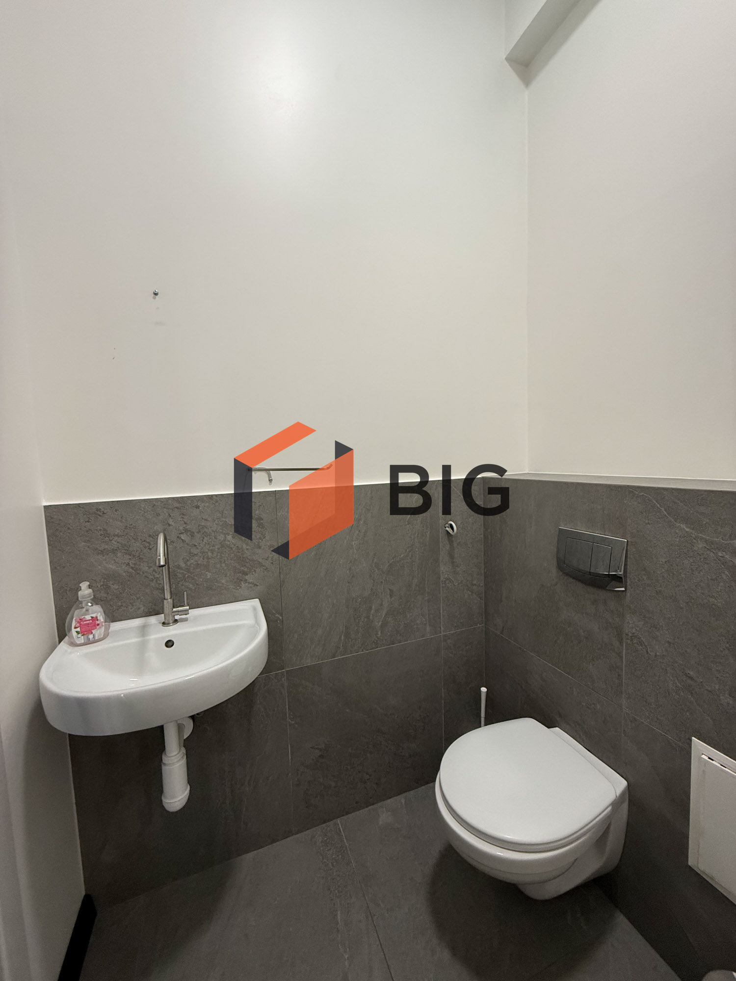 Оренда комерційного приміщення в ЖК Dream Town | 45 м²