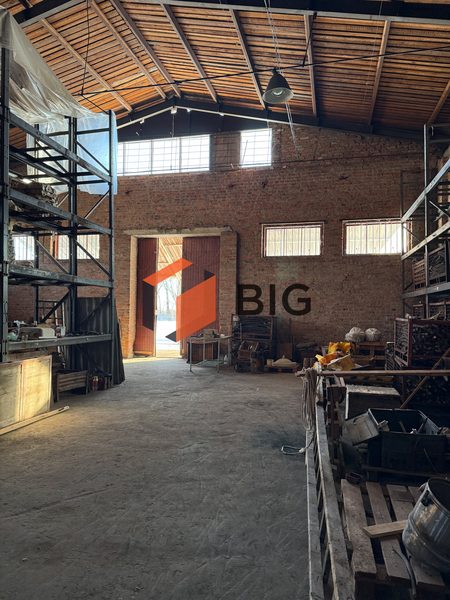 Здаються в оренду складські приміщення в межах м. Луцька