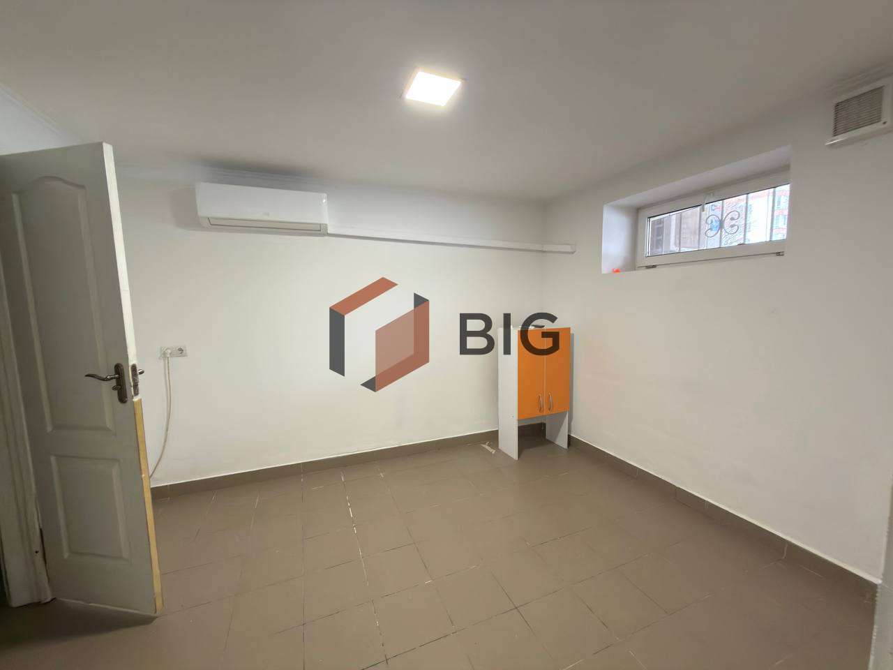 Оренда комерційного приміщення, можливий продаж, в м. Івано-Франківськ з ремонтом